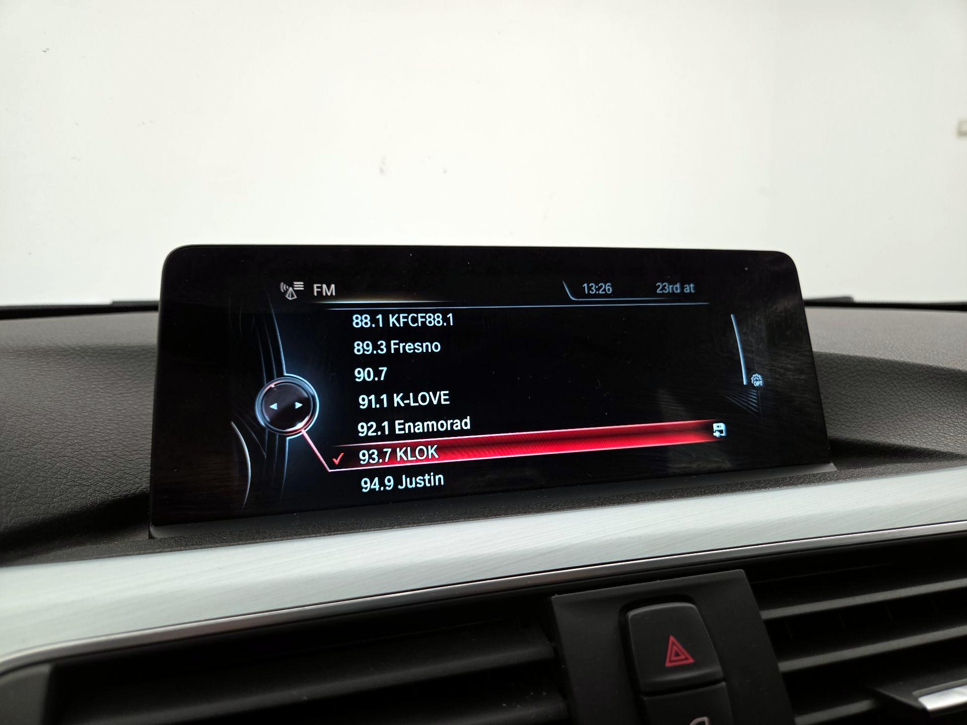 Thumbnail: 2016 BMW 3 Series - 16