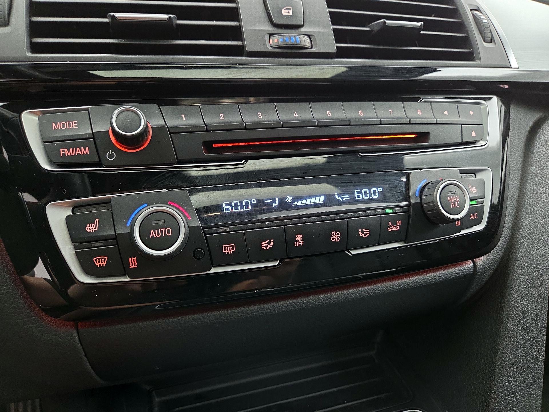 Thumbnail: 2016 BMW 3 Series - 17