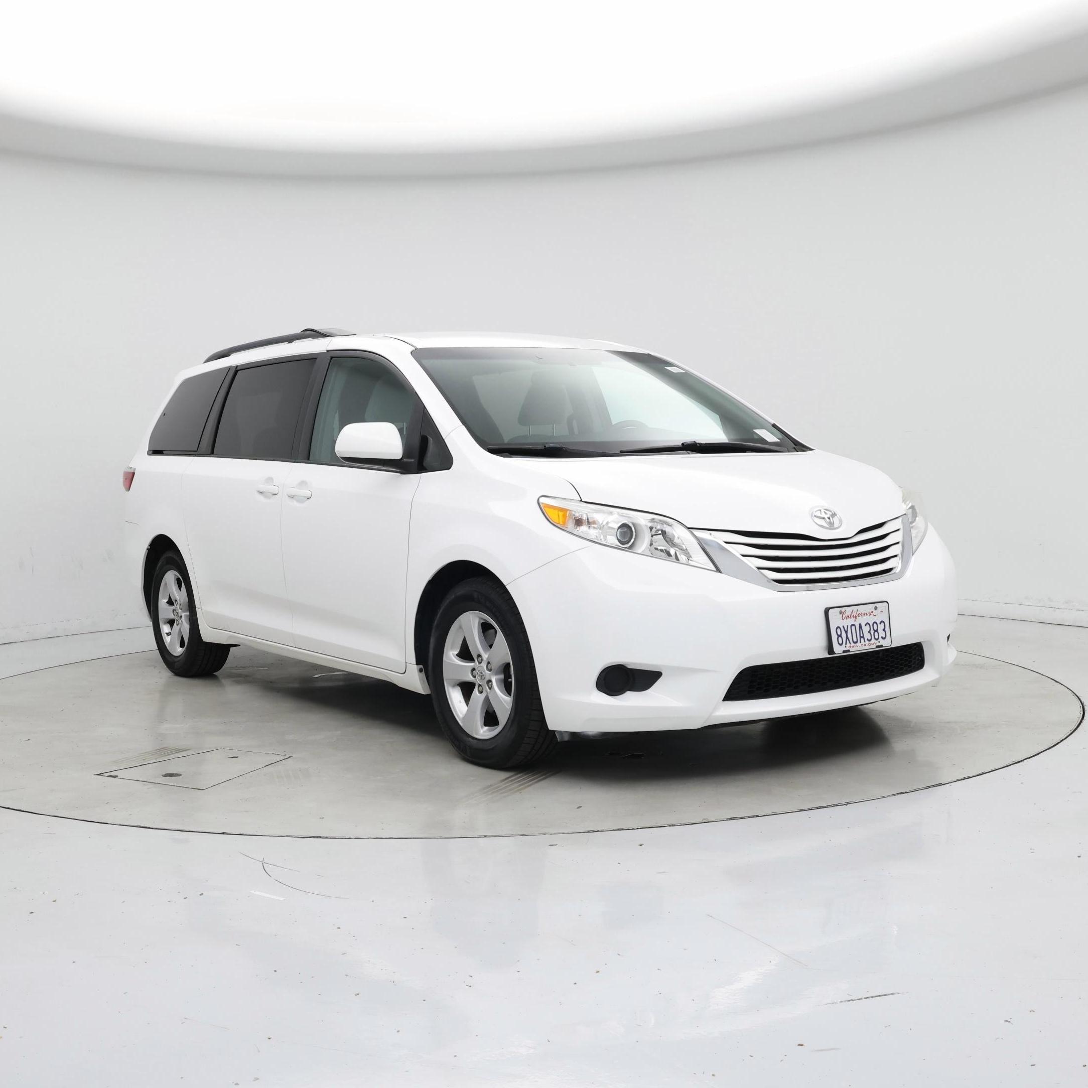 White 2016 Toyota Sienna Minivan Front-Wheel Drive Automatic
