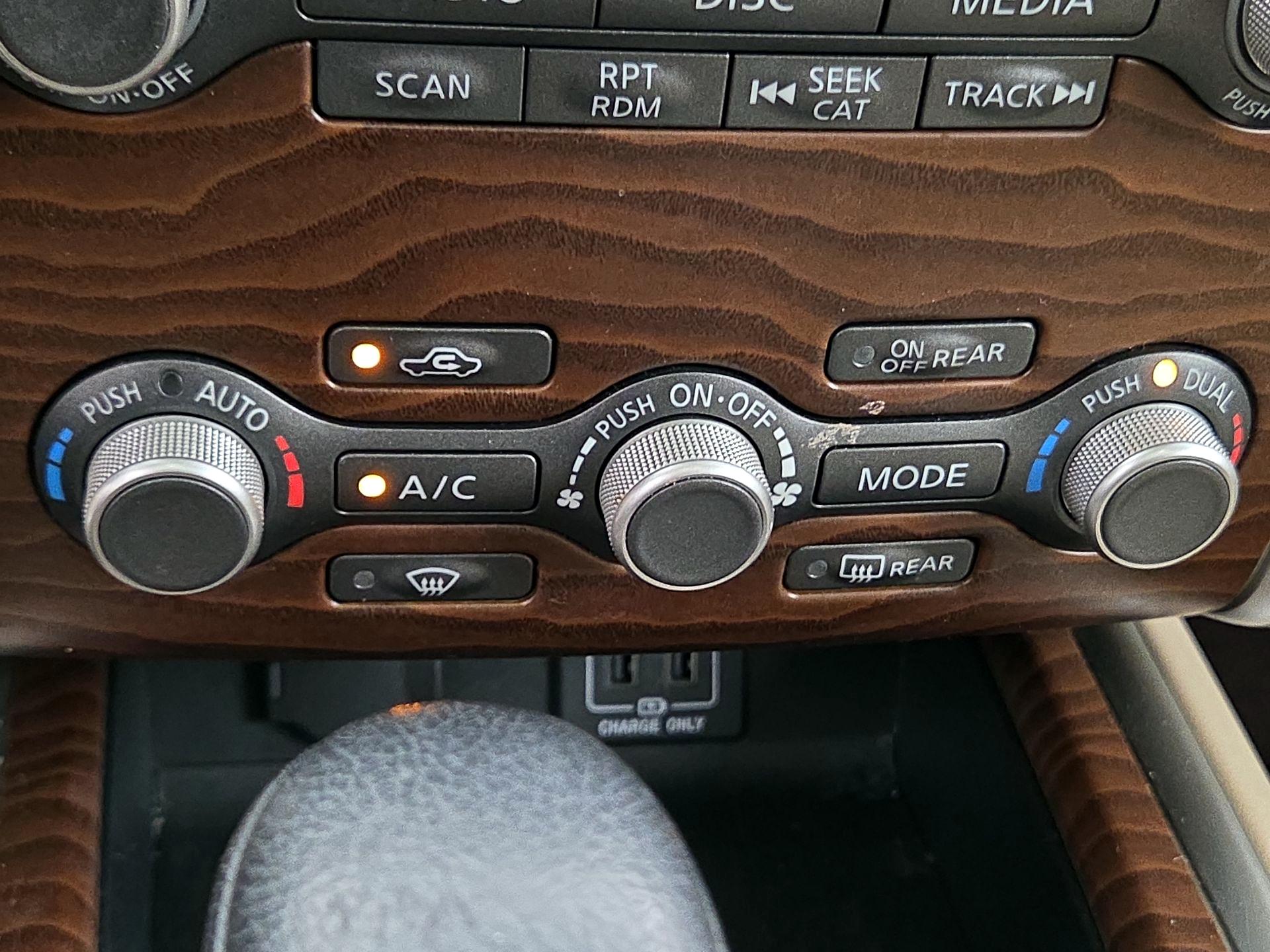 Thumbnail: 2018 Nissan Pathfinder - 17