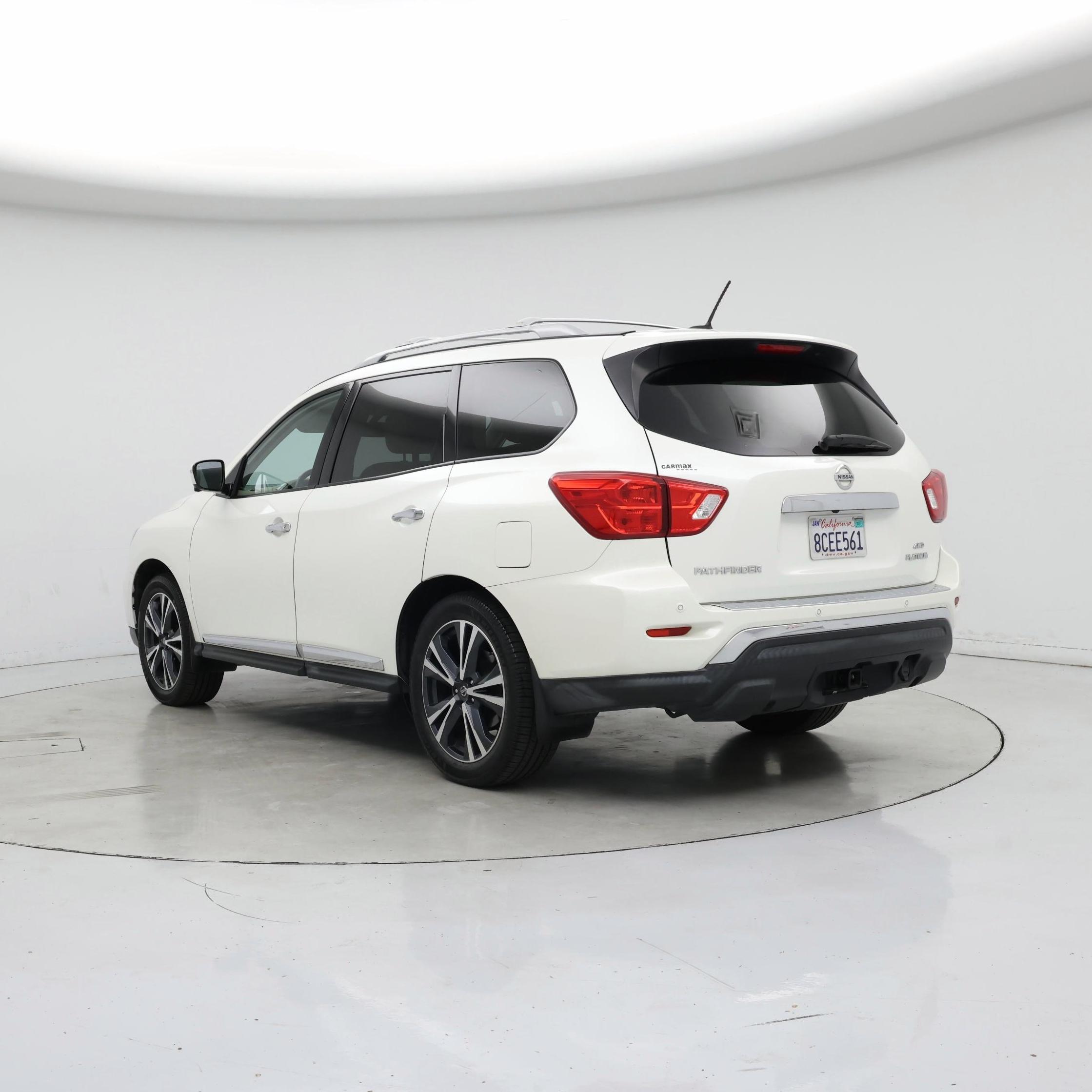 Thumbnail: 2018 Nissan Pathfinder - 2