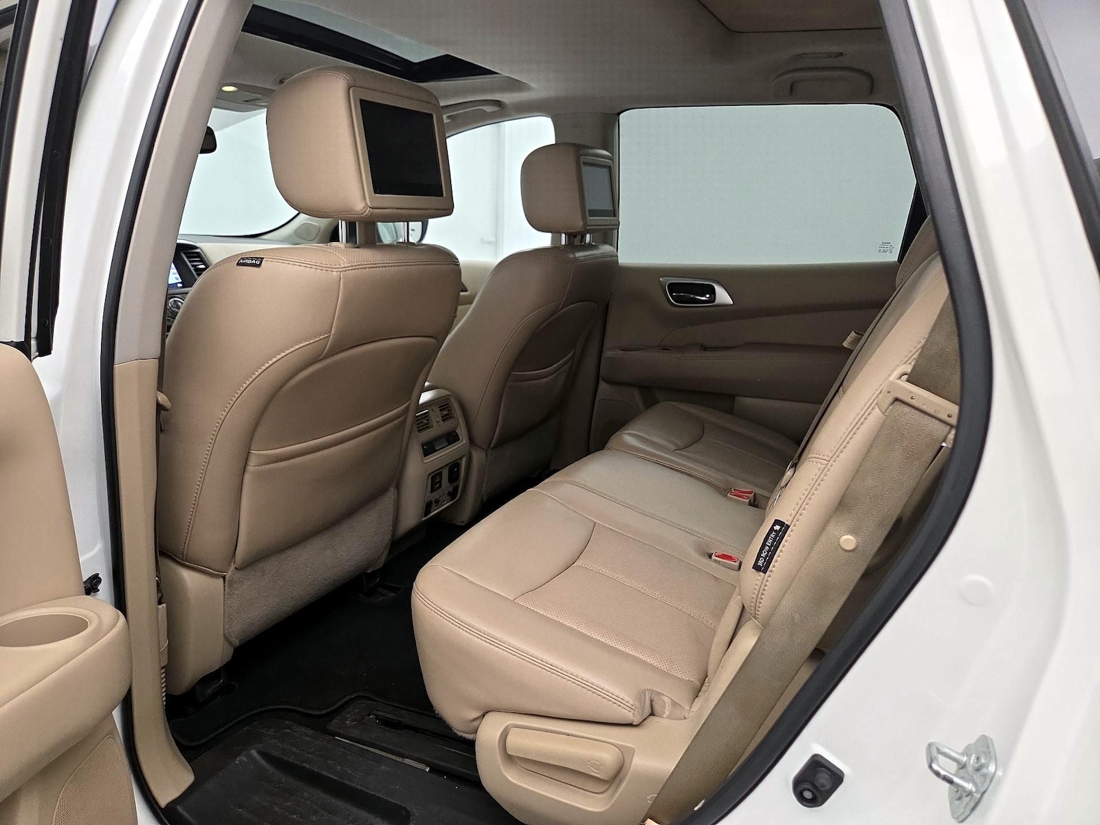 2018 Nissan Pathfinder Platinum - Photo 22