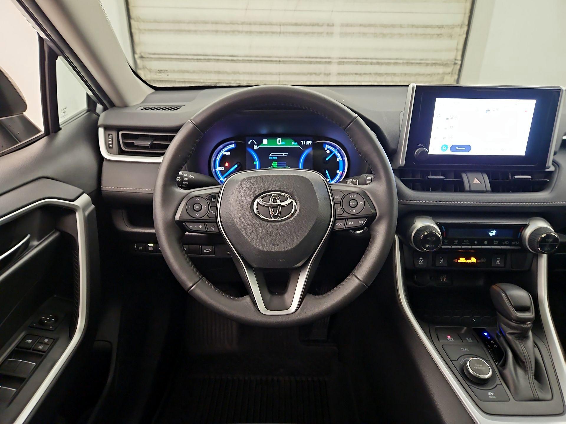 Thumbnail: 2024 Toyota RAV4 - 10