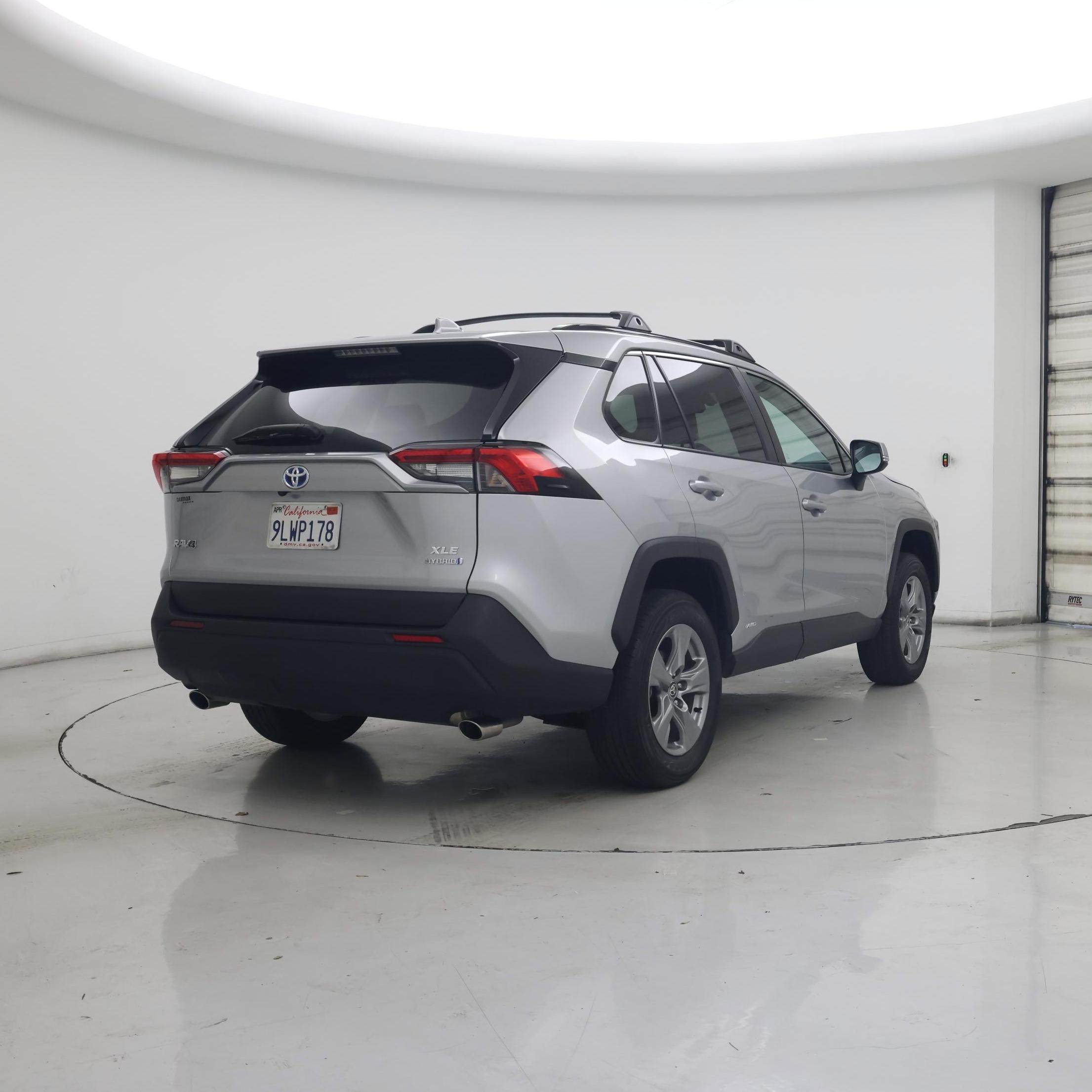 Thumbnail: 2024 Toyota RAV4 - 8