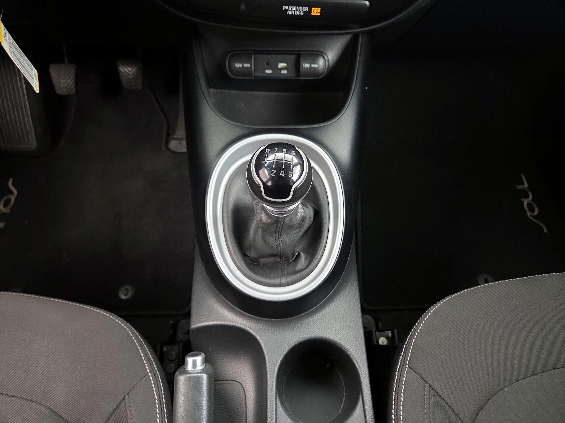 Thumbnail: 2016 Kia Soul - 16