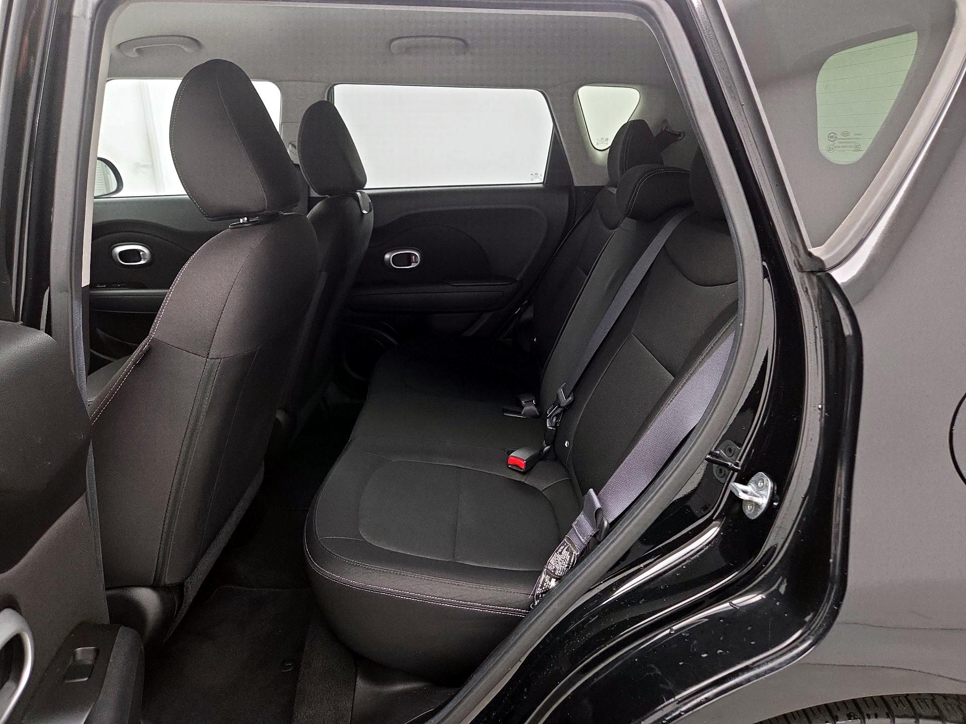 Thumbnail: 2016 Kia Soul - 18