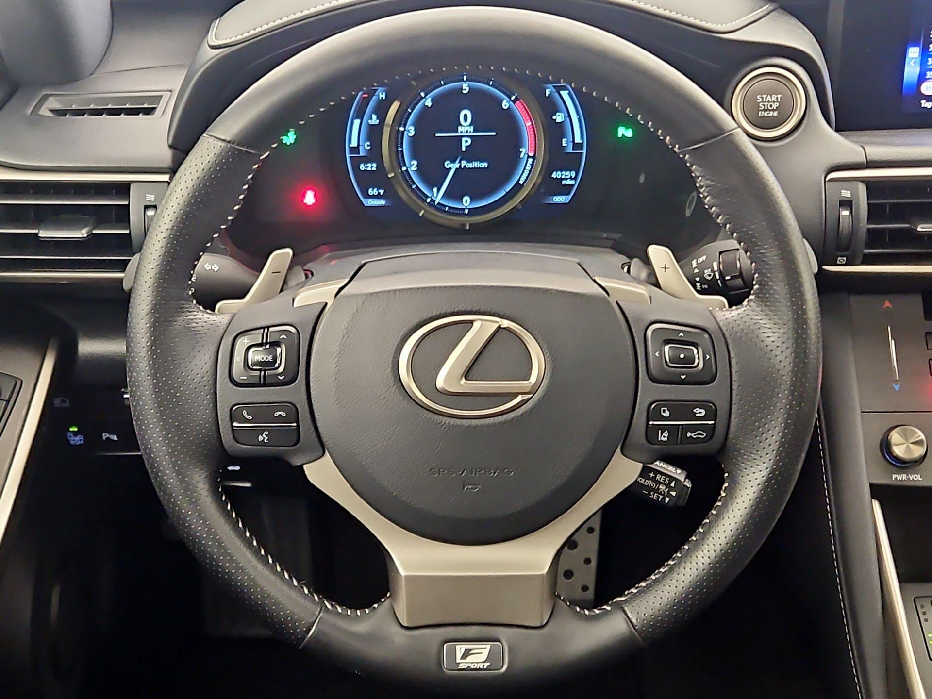 Thumbnail: 2019 Lexus IS - 10