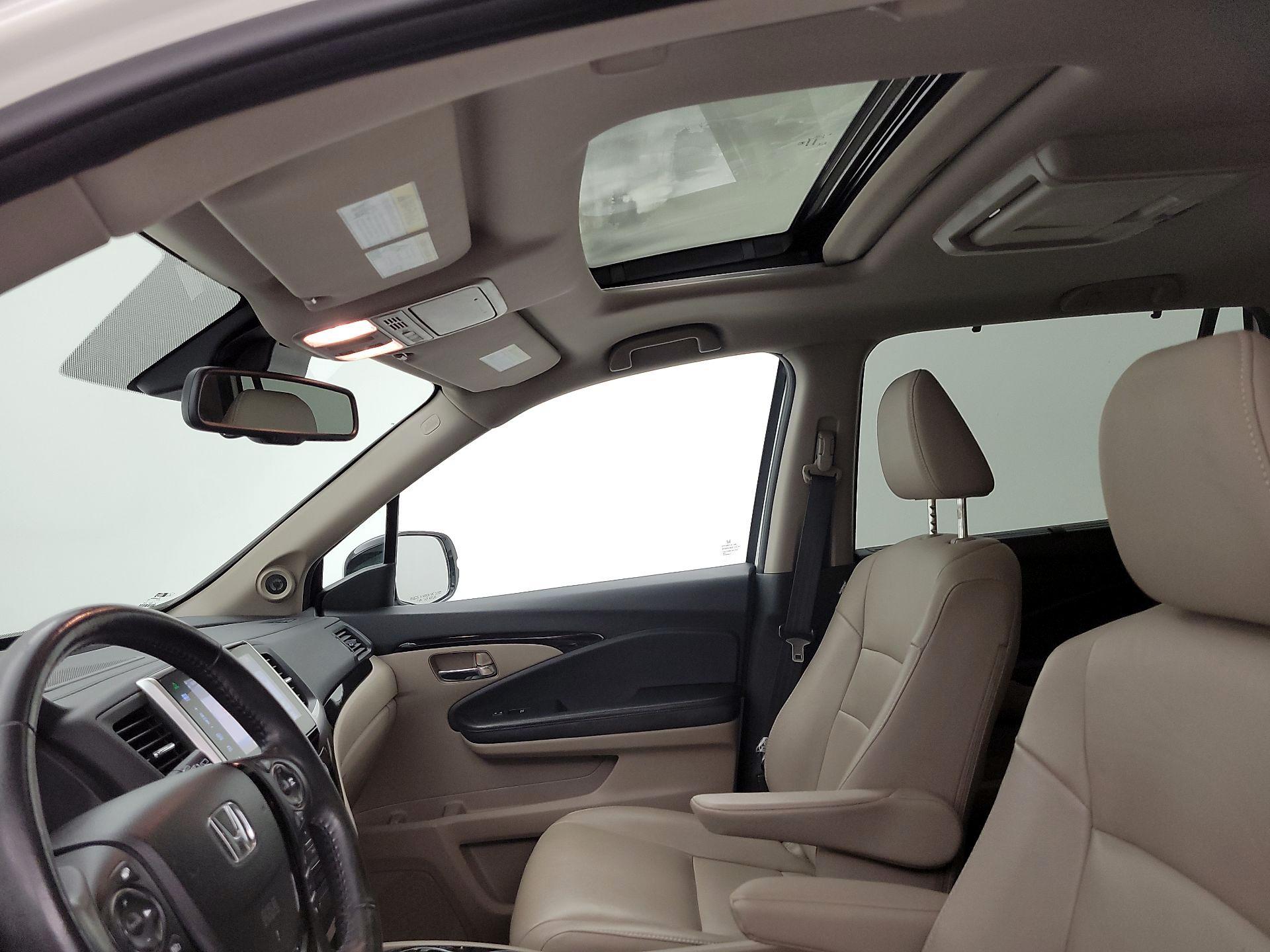 Thumbnail: 2016 Honda Pilot - 20