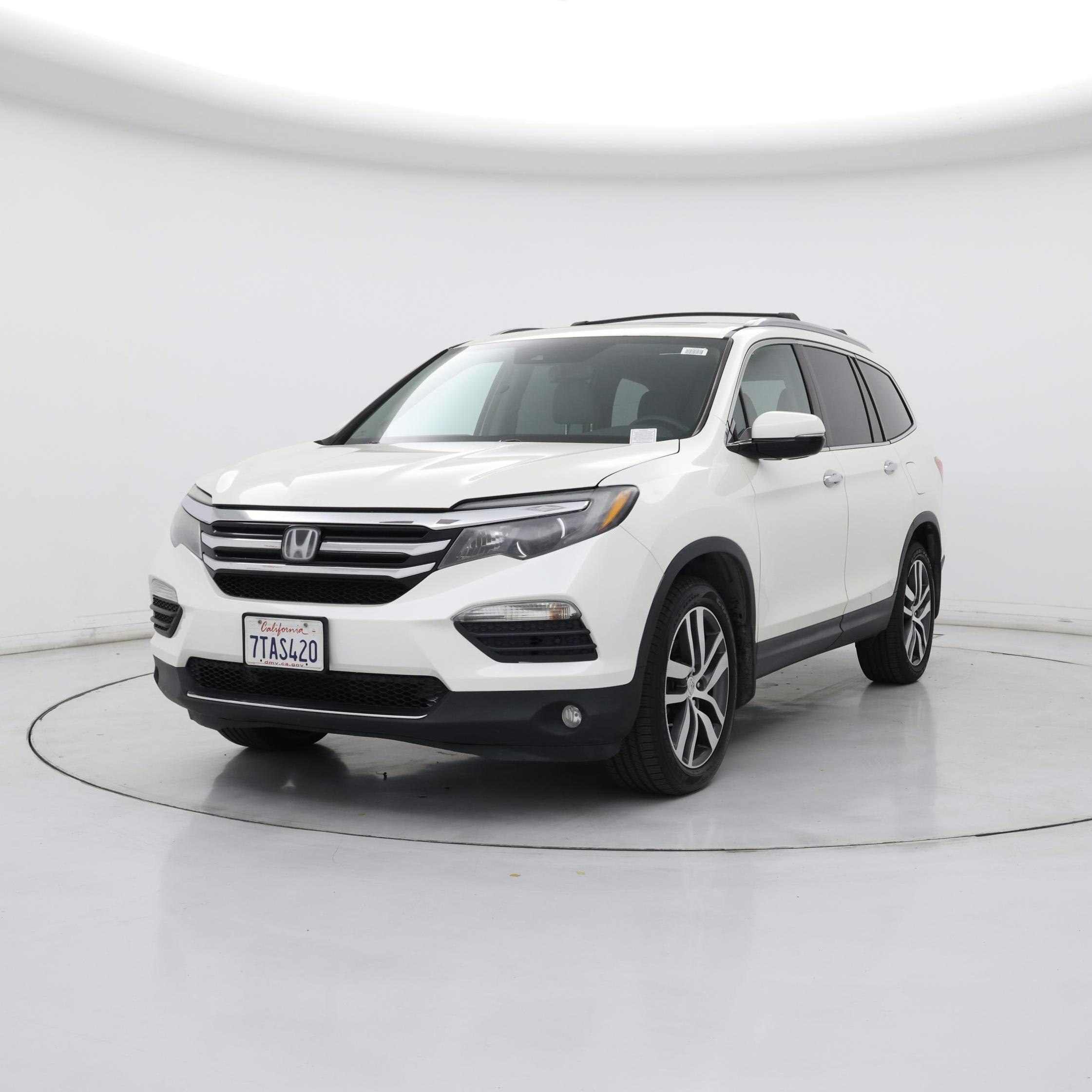 Thumbnail: 2016 Honda Pilot - 4