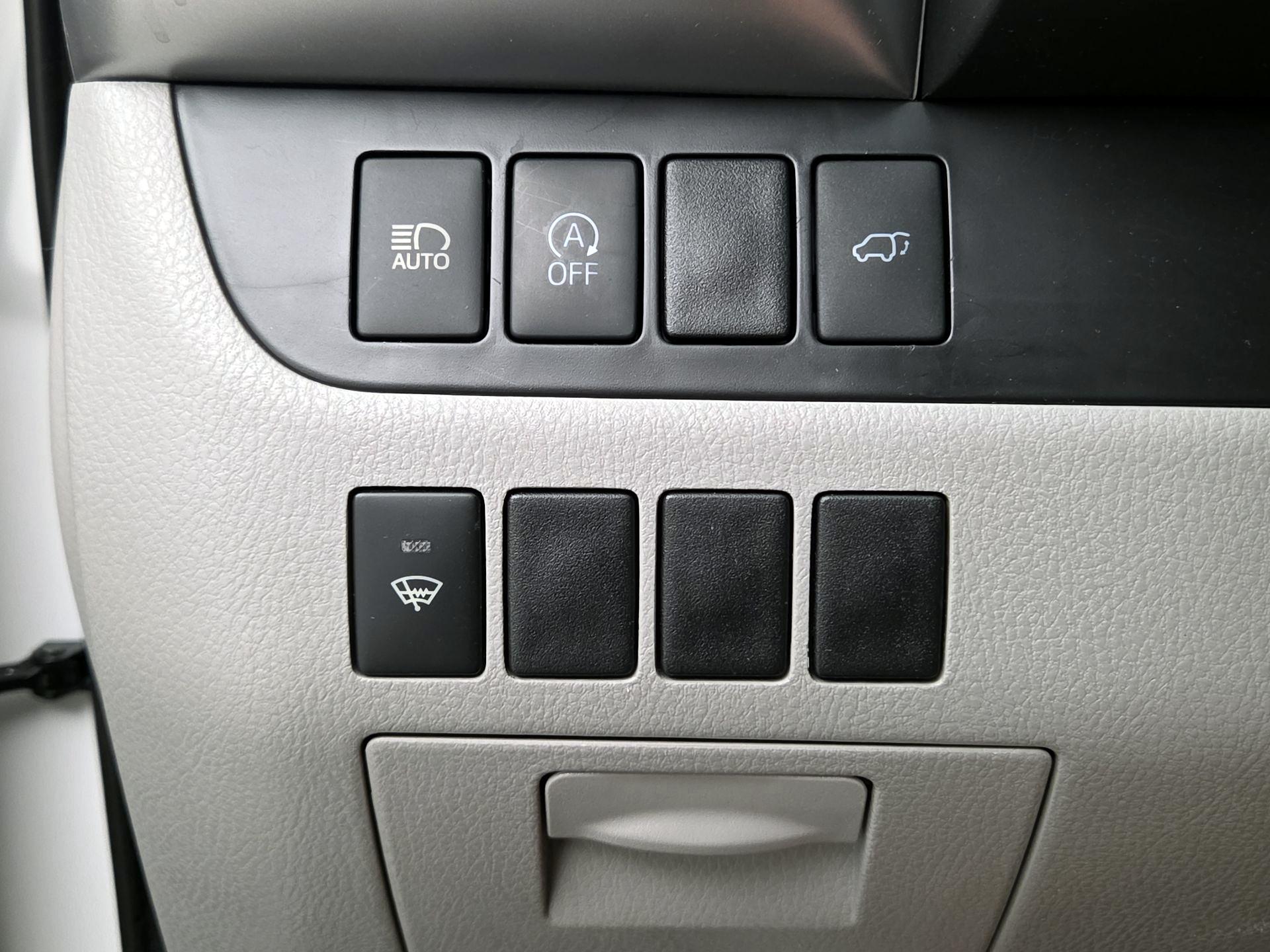 Thumbnail: 2019 Toyota Highlander - 13