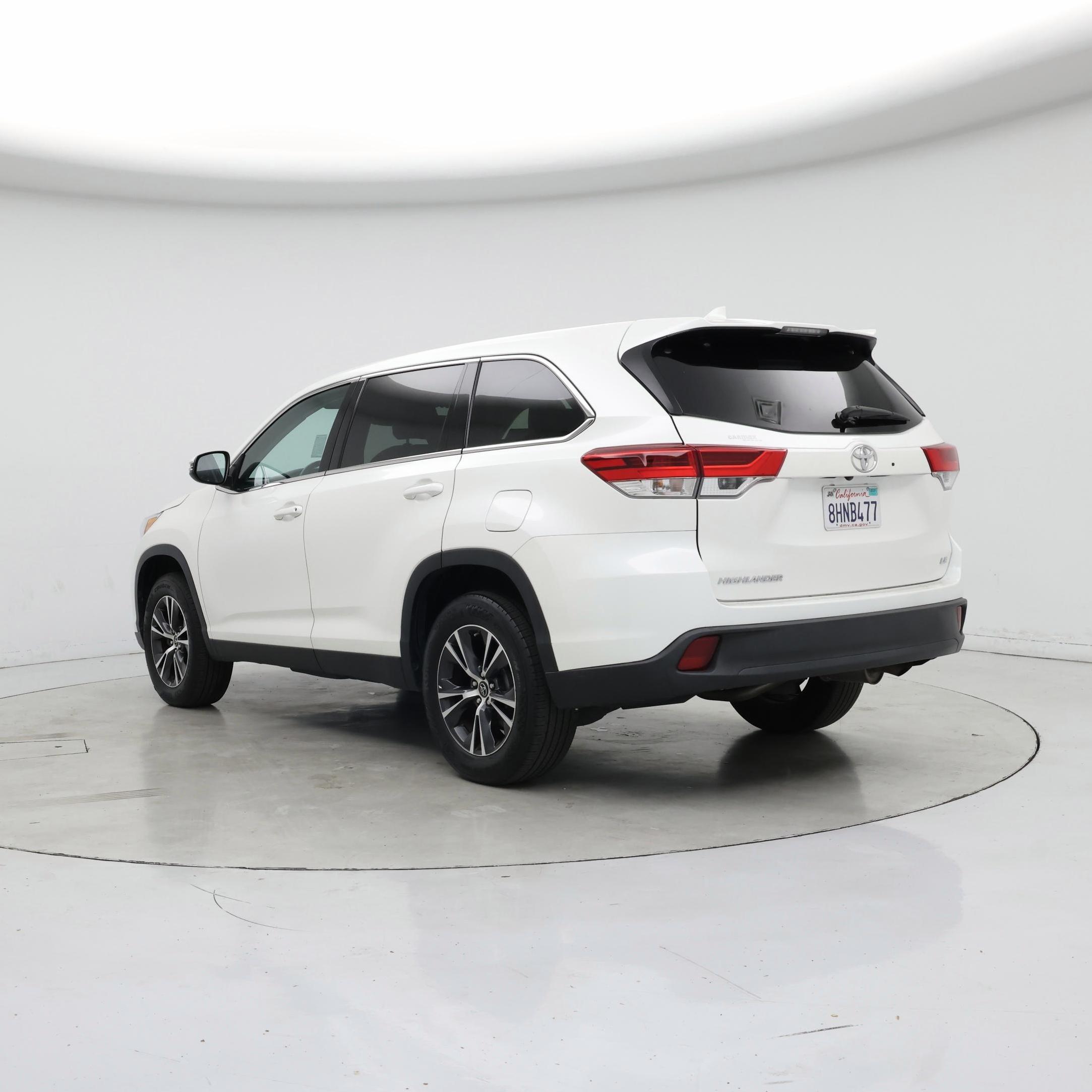 Thumbnail: 2019 Toyota Highlander - 2