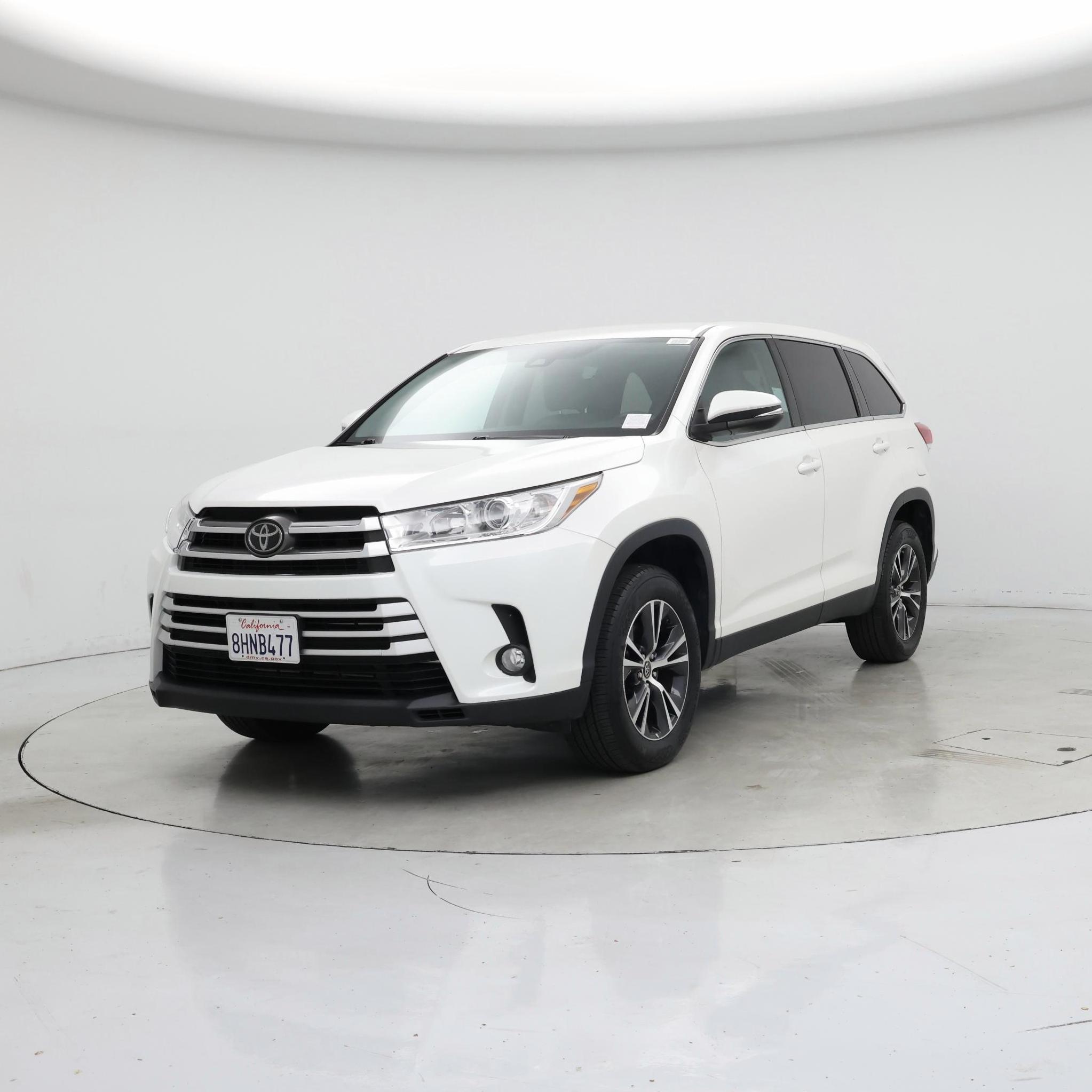 Thumbnail: 2019 Toyota Highlander - 4