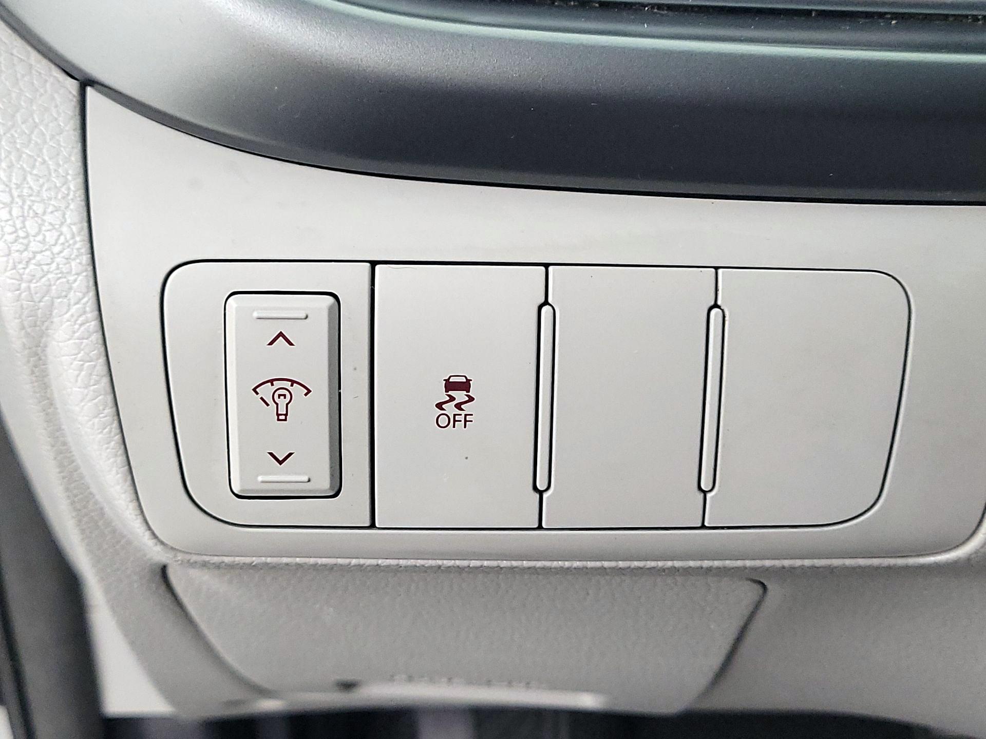 Thumbnail: 2014 Kia Optima - 13