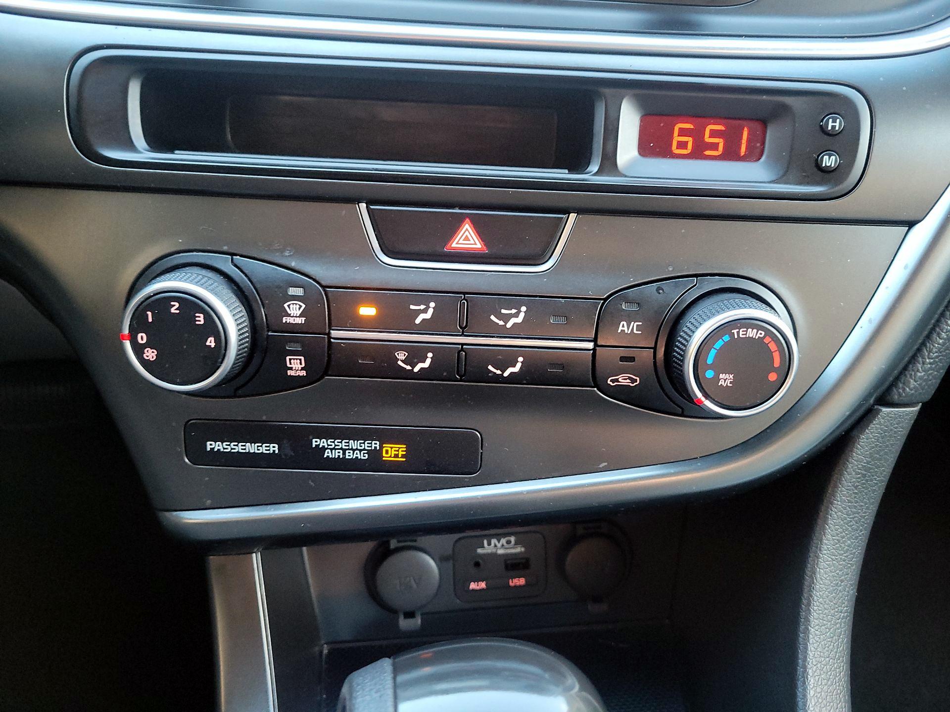 Thumbnail: 2014 Kia Optima - 16