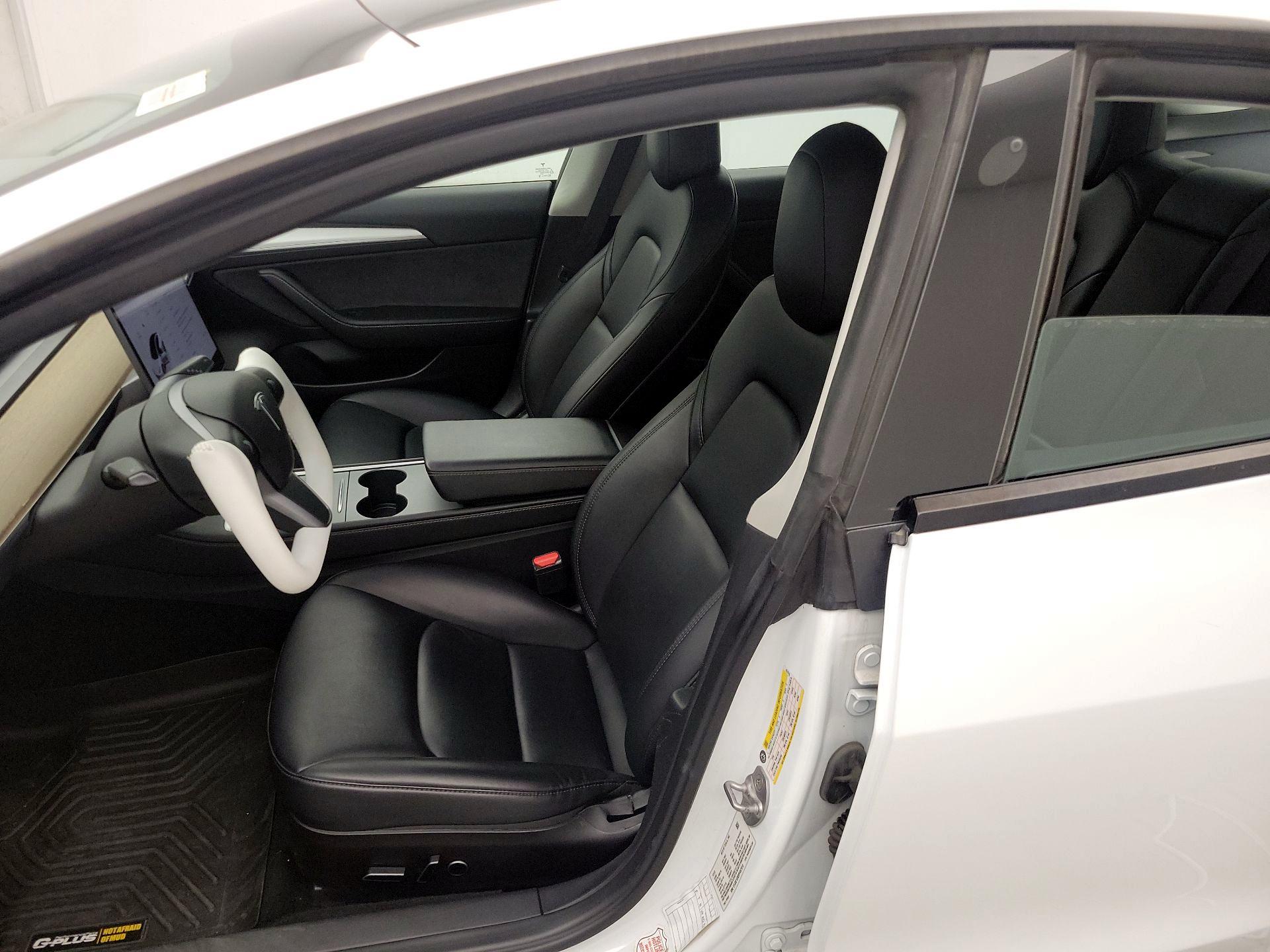 Thumbnail: 2023 Tesla Model 3 - 11