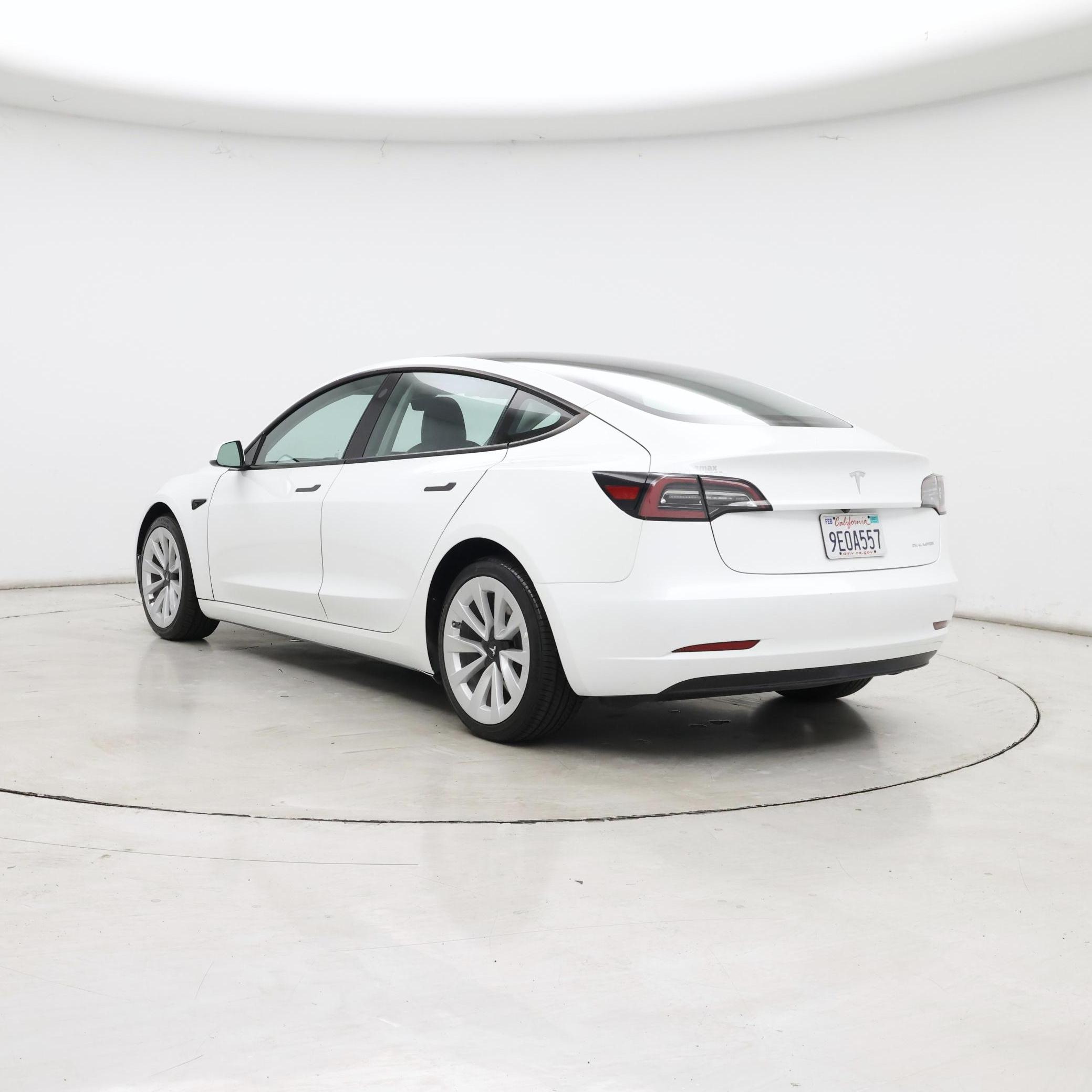 Thumbnail: 2023 Tesla Model 3 - 2