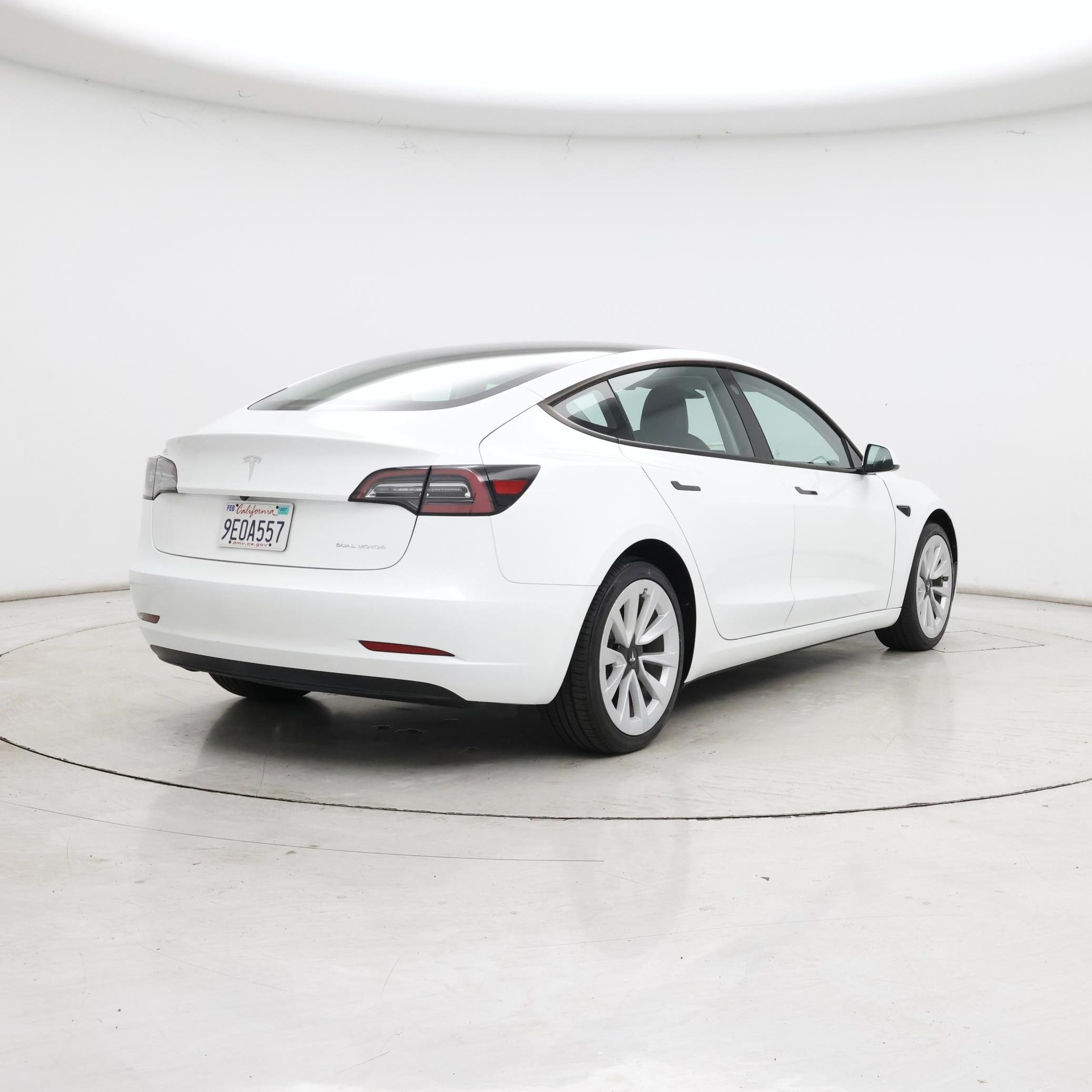 Thumbnail: 2023 Tesla Model 3 - 8