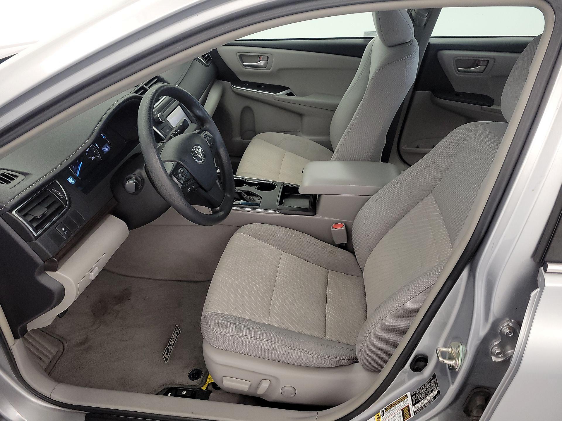 Thumbnail: 2015 Toyota Camry - 11