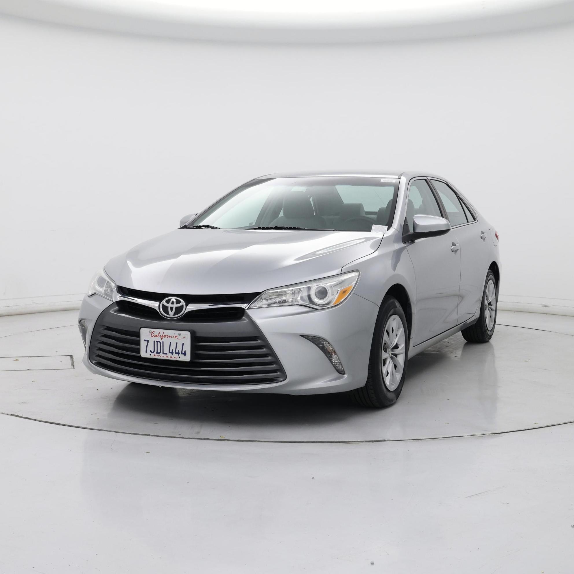 Thumbnail: 2015 Toyota Camry - 4