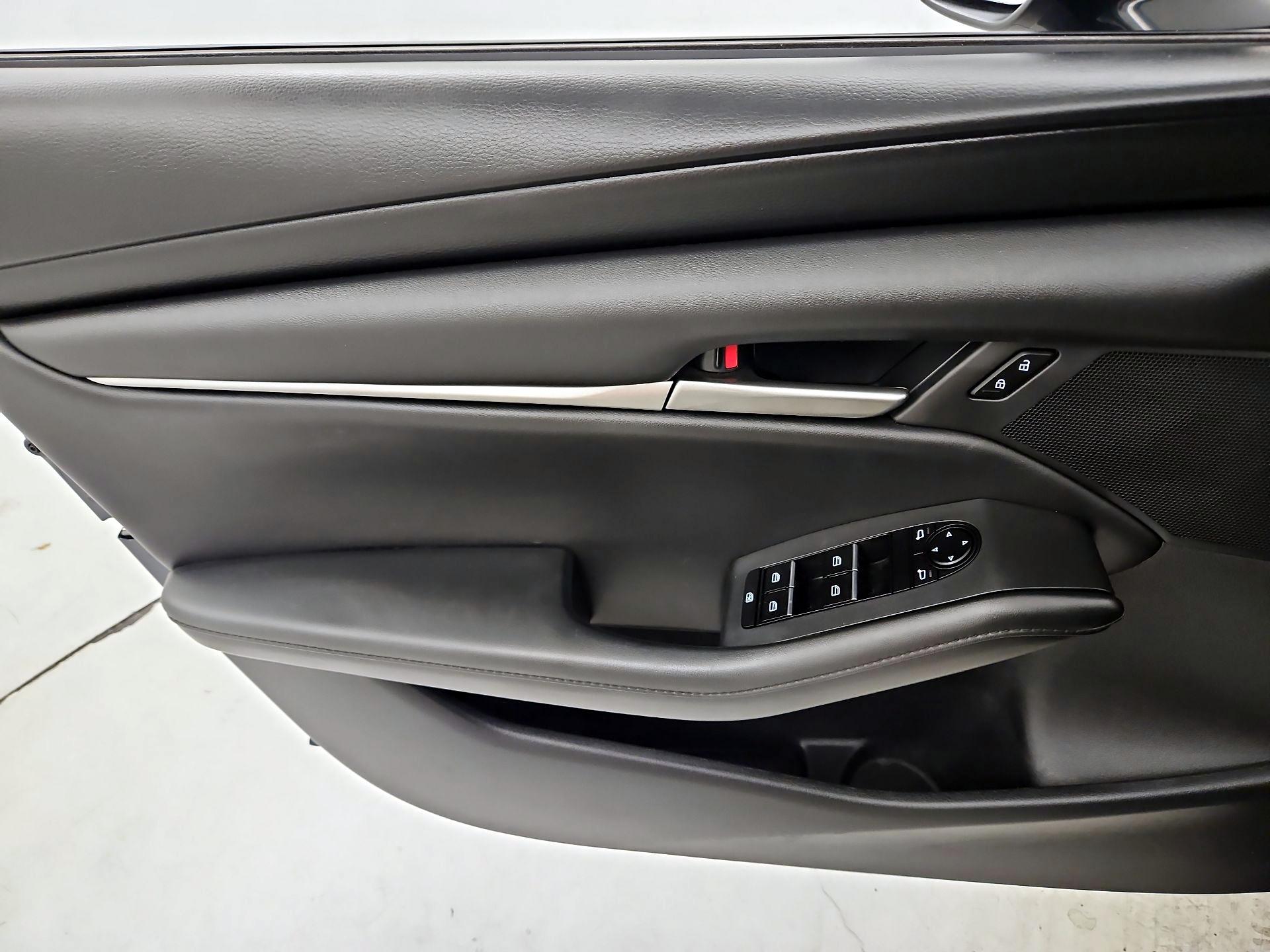 Thumbnail: 2023 Mazda Mazda3 - 12