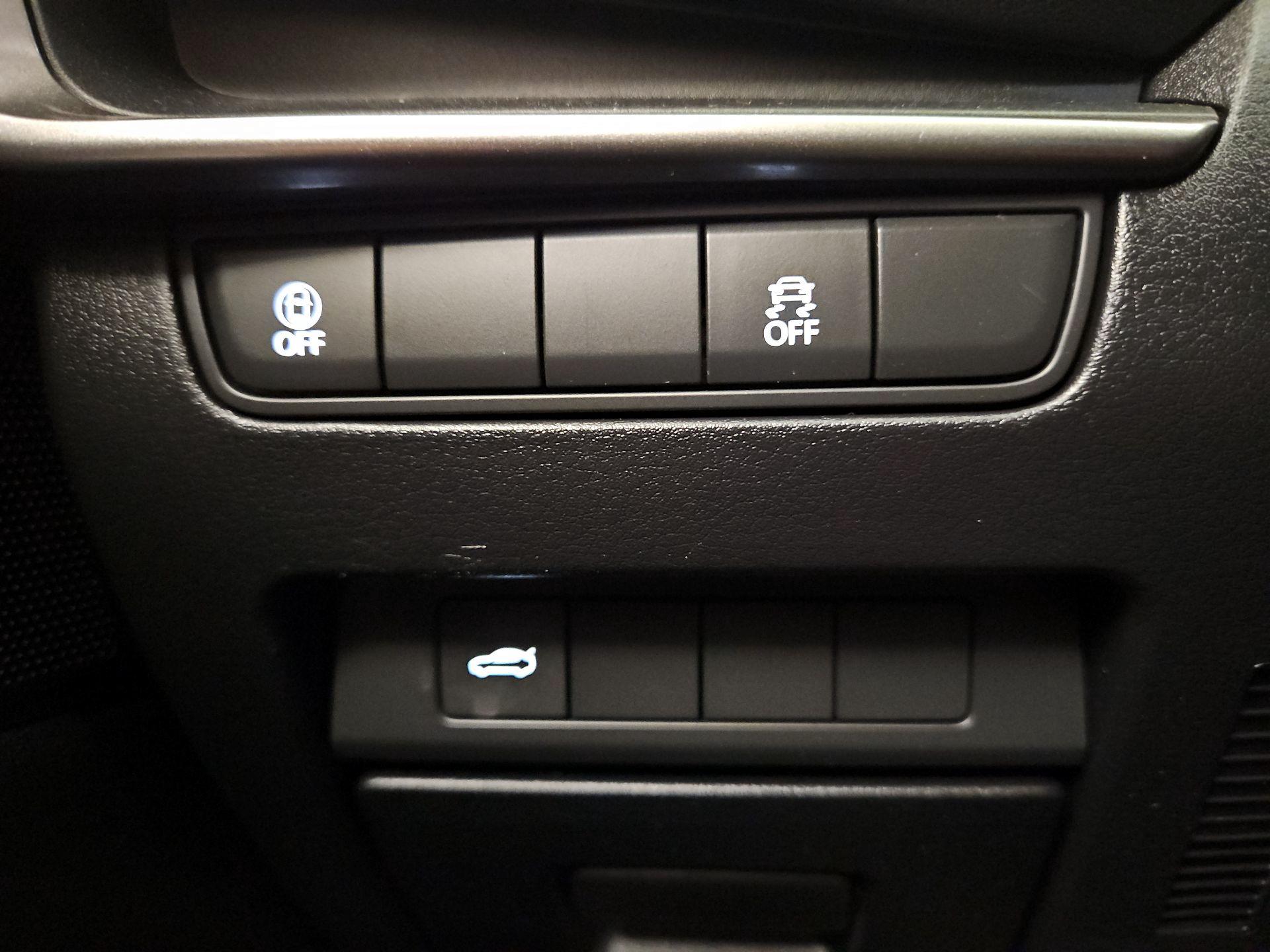 Thumbnail: 2023 Mazda Mazda3 - 13