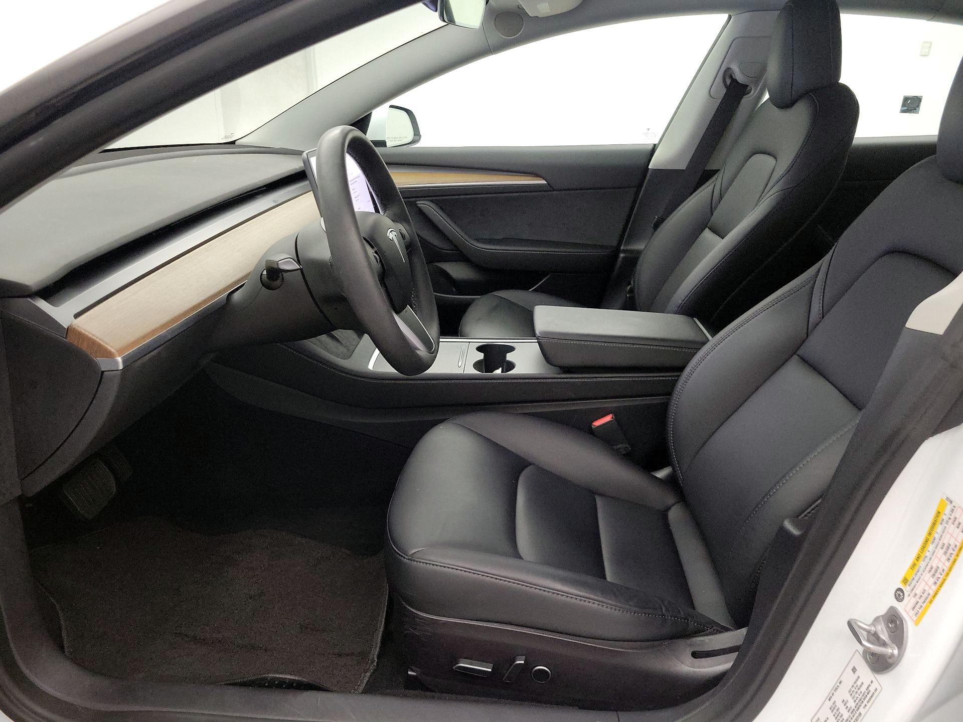 Thumbnail: 2022 Tesla Model 3 - 11