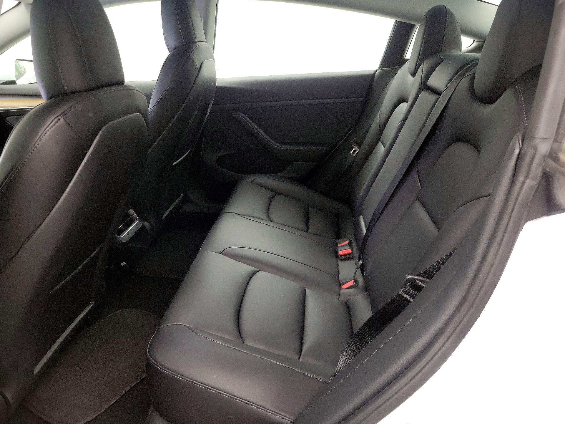 Thumbnail: 2022 Tesla Model 3 - 18