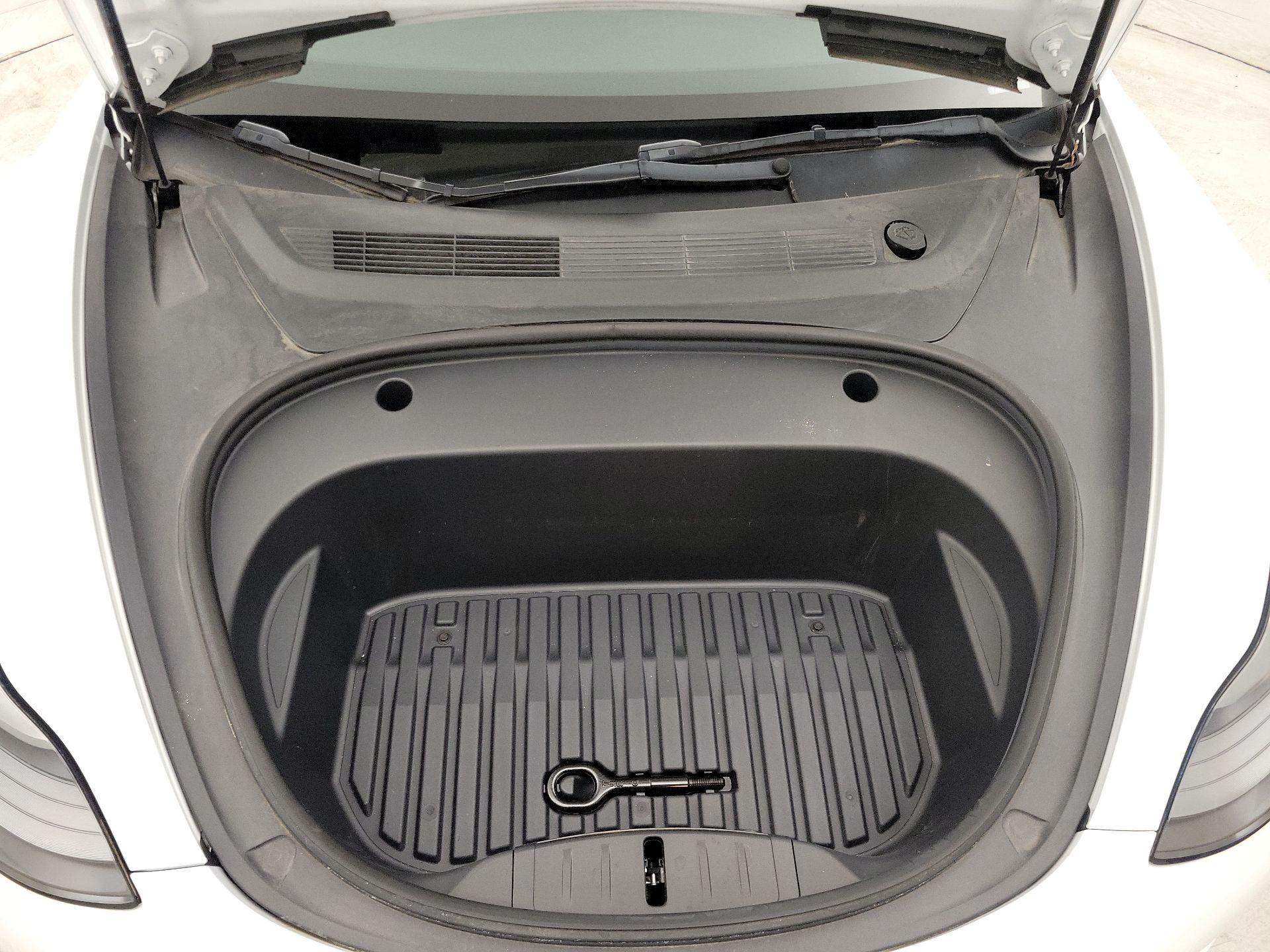 Thumbnail: 2022 Tesla Model 3 - 20