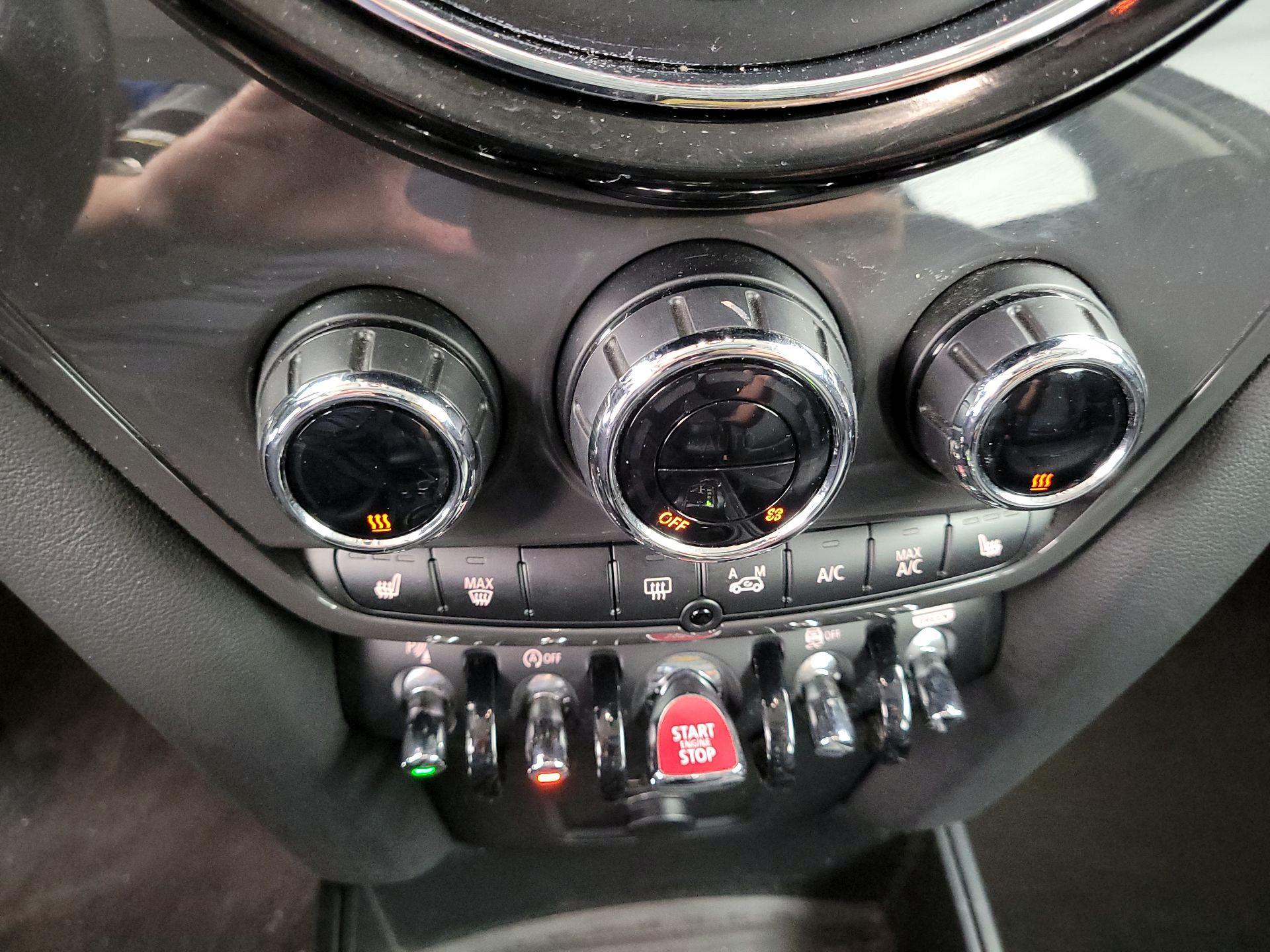 Thumbnail: 2018 MINI Cooper Countryman - 16