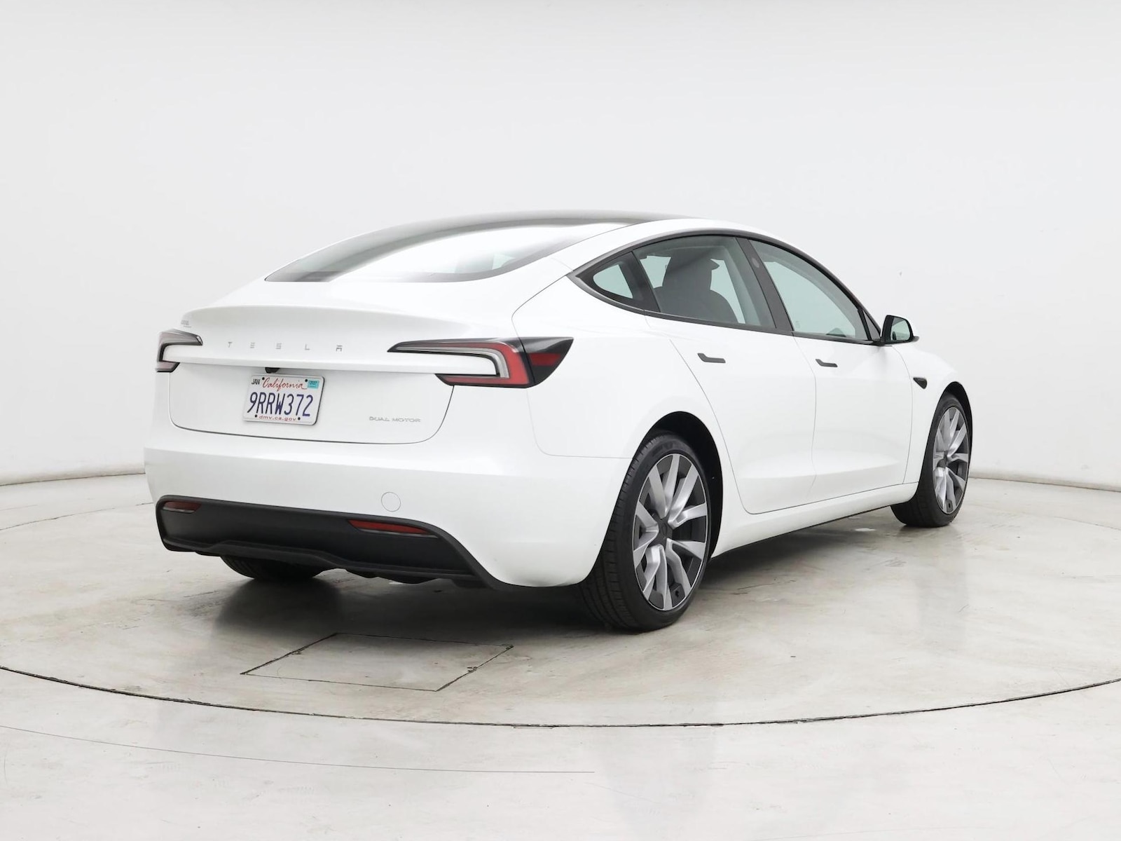 2025 Tesla Model 3 Long Range - Photo 9