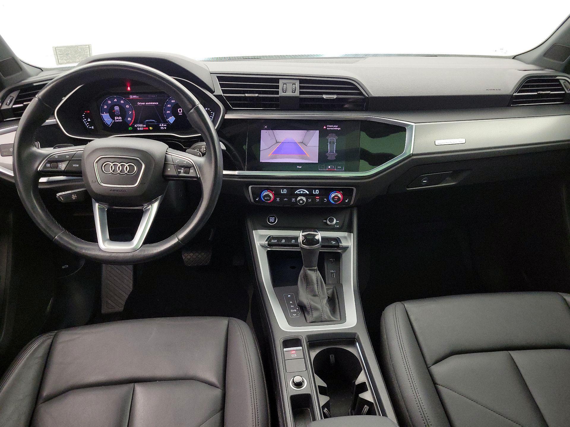 Thumbnail: 2021 Audi Q3 - 9