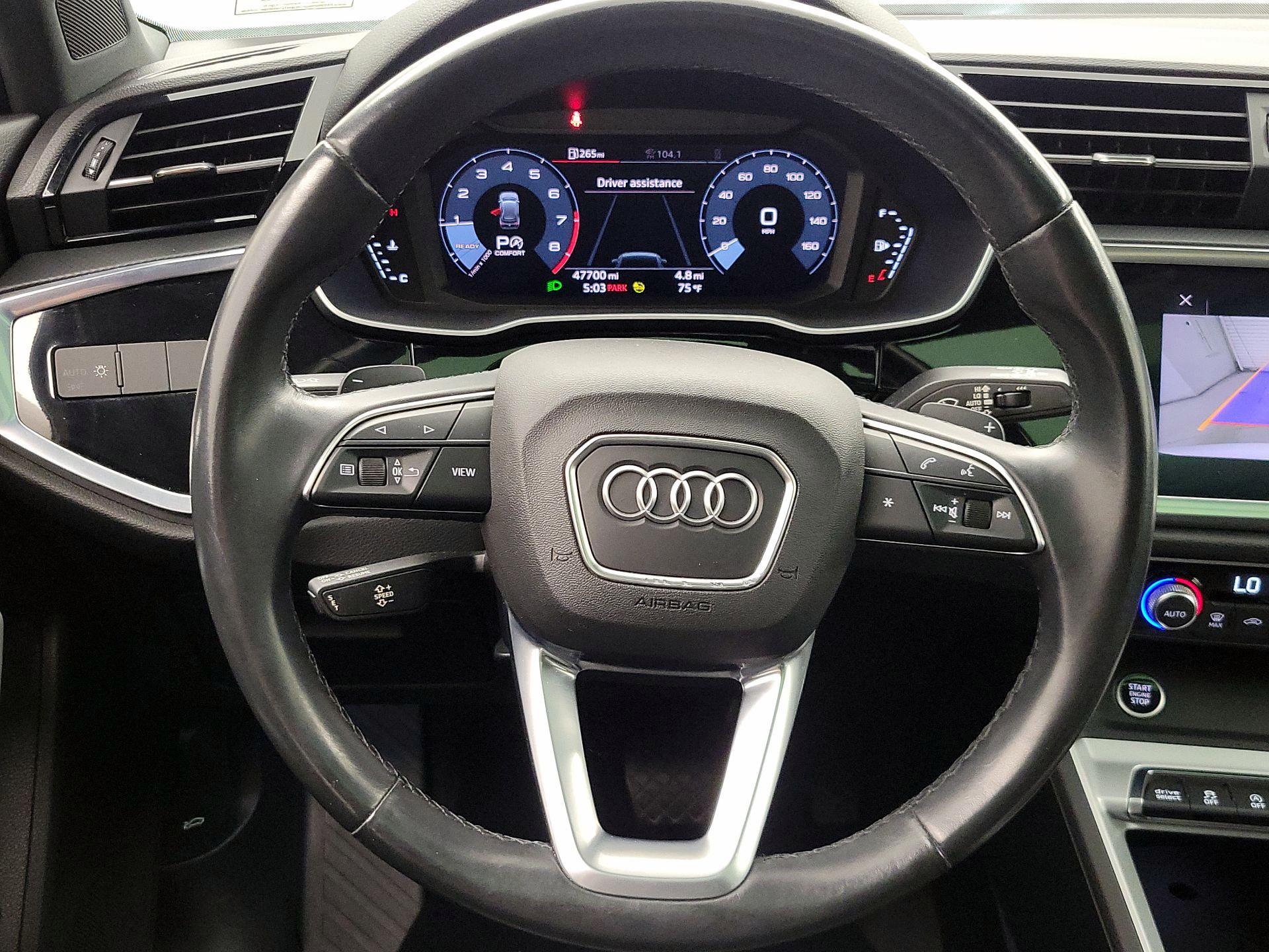 Thumbnail: 2021 Audi Q3 - 10