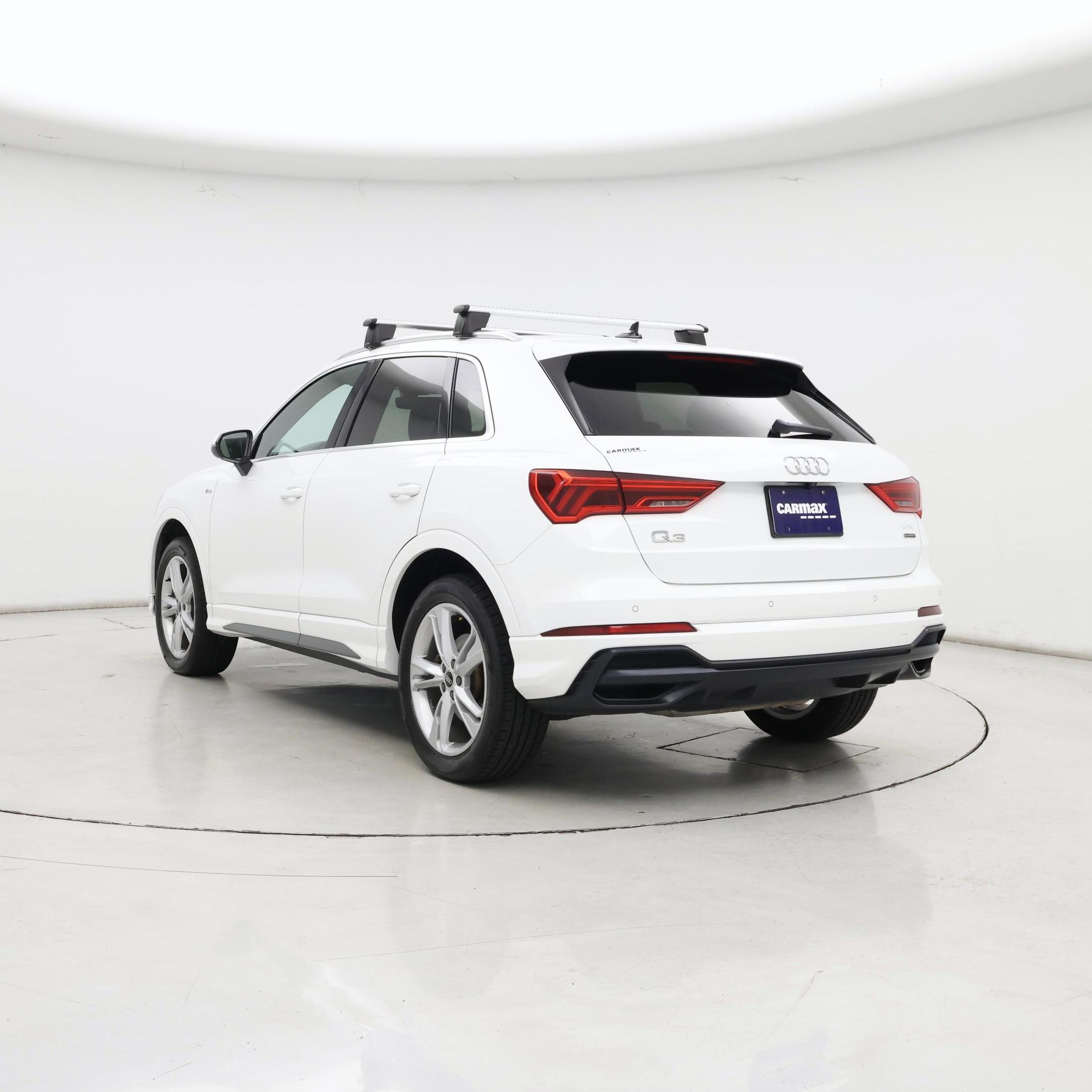 Thumbnail: 2021 Audi Q3 - 2