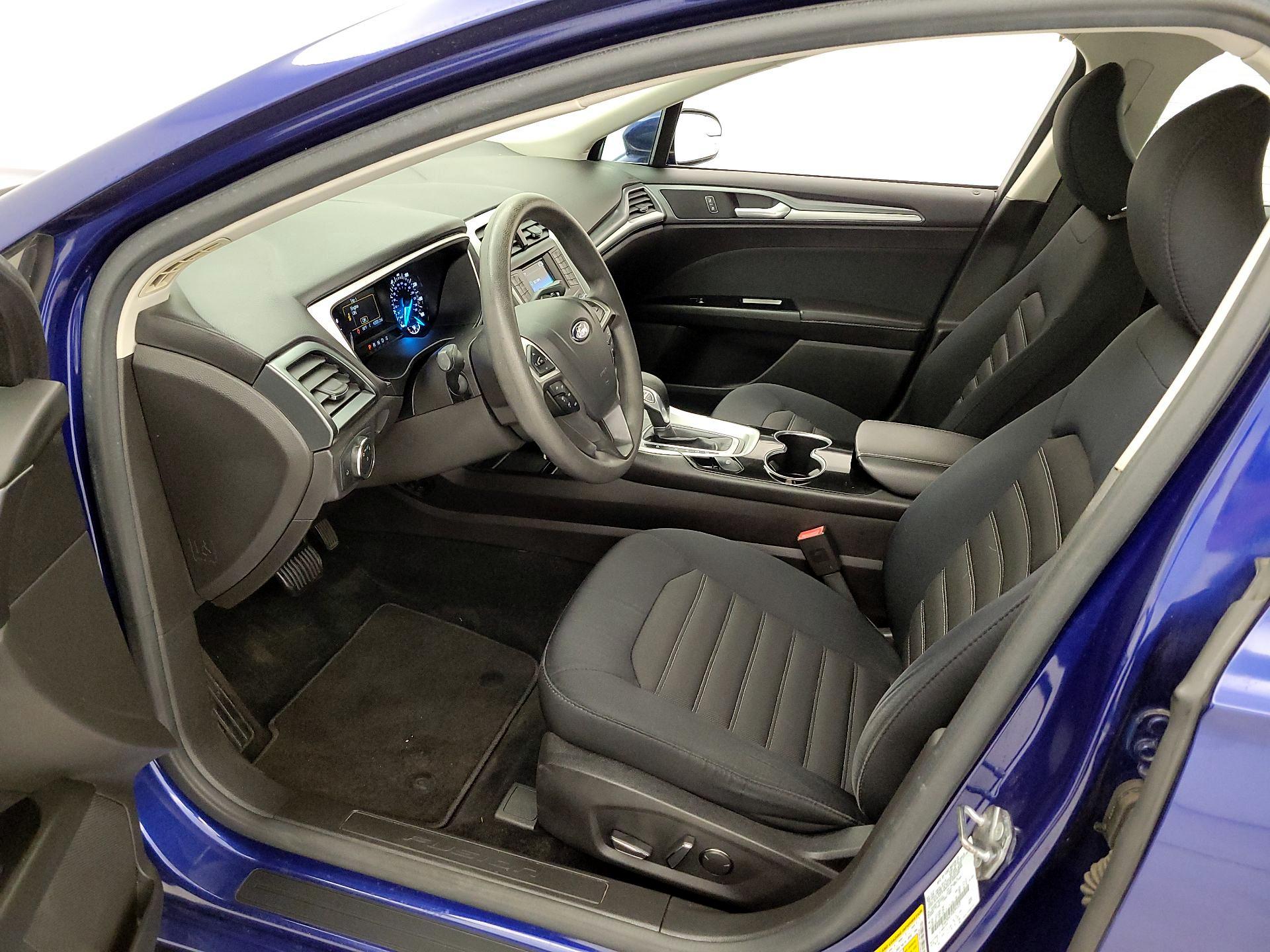 Thumbnail: 2015 Ford Fusion - 11