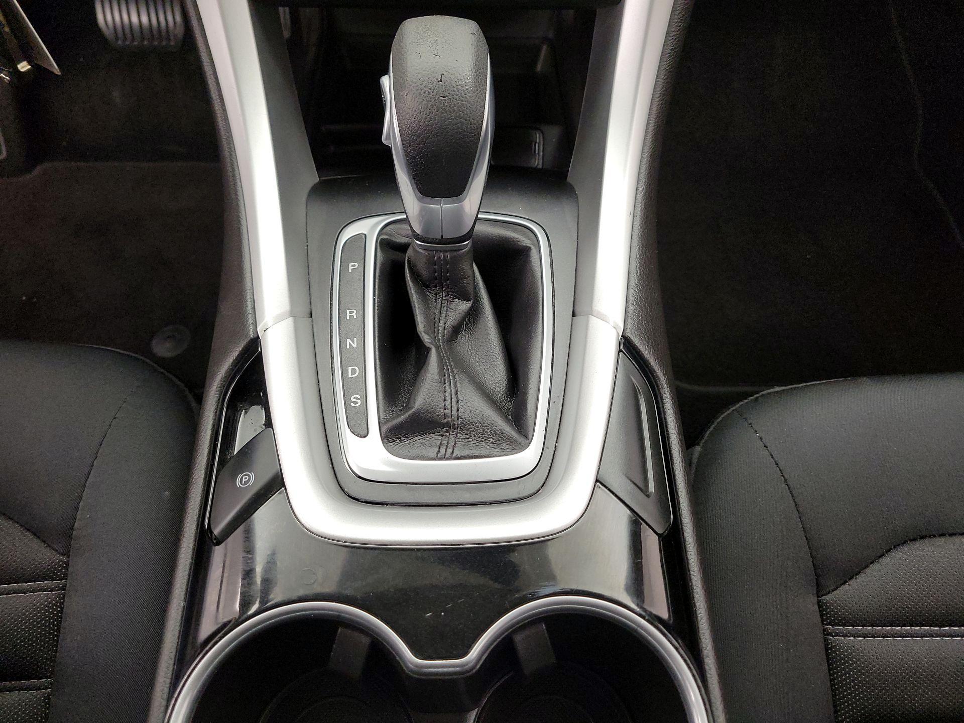 Thumbnail: 2015 Ford Fusion - 17