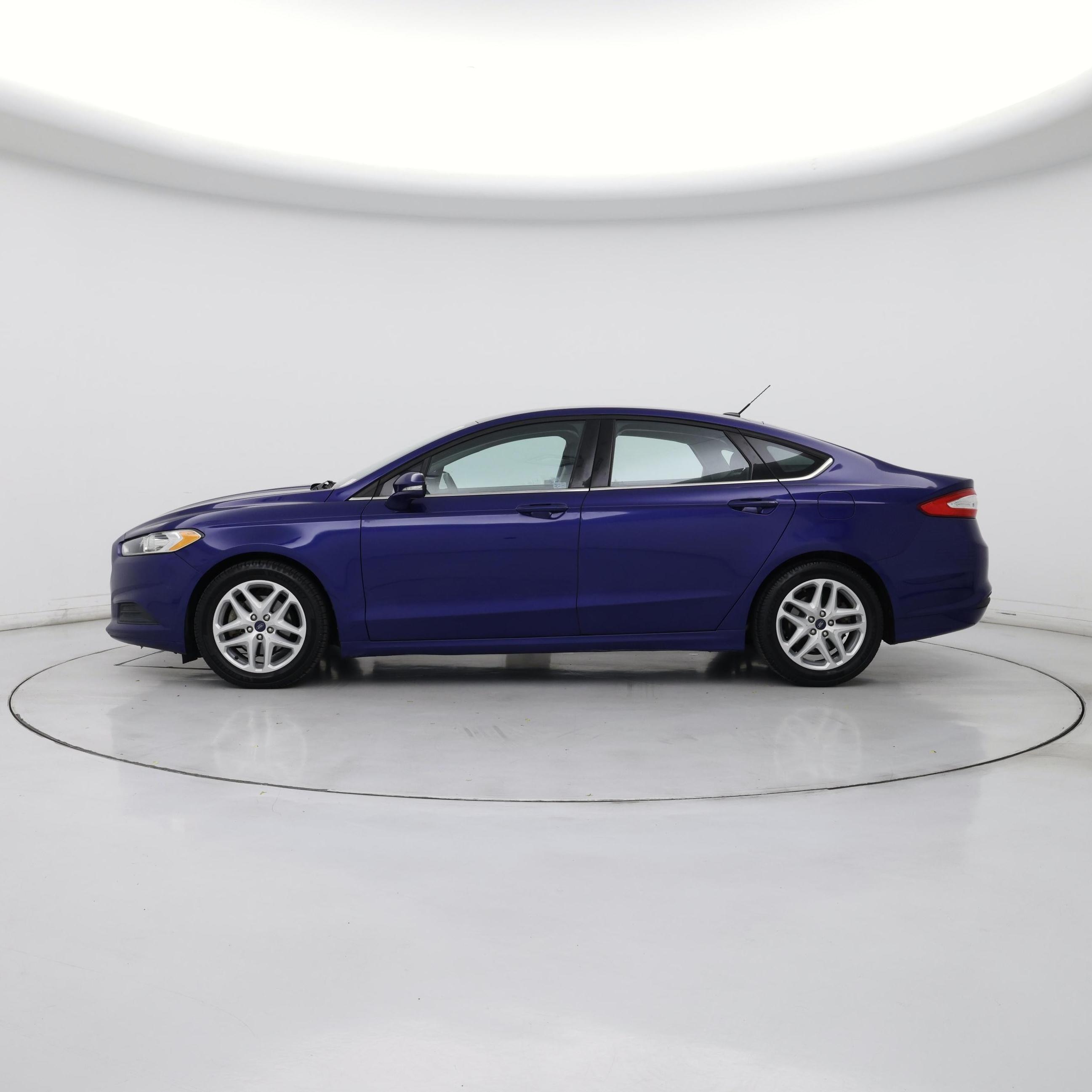 Thumbnail: 2015 Ford Fusion - 3