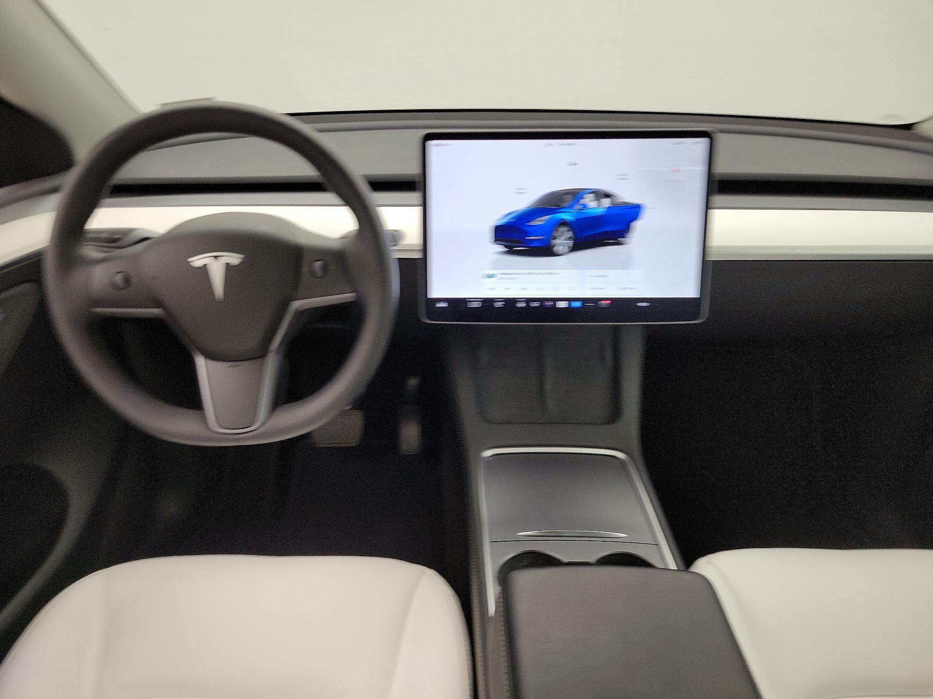 Thumbnail: 2023 Tesla Model Y - 9