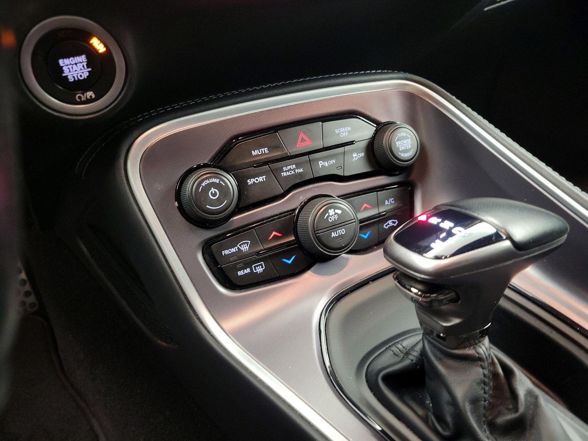 Thumbnail: 2020 Dodge Challenger - 16