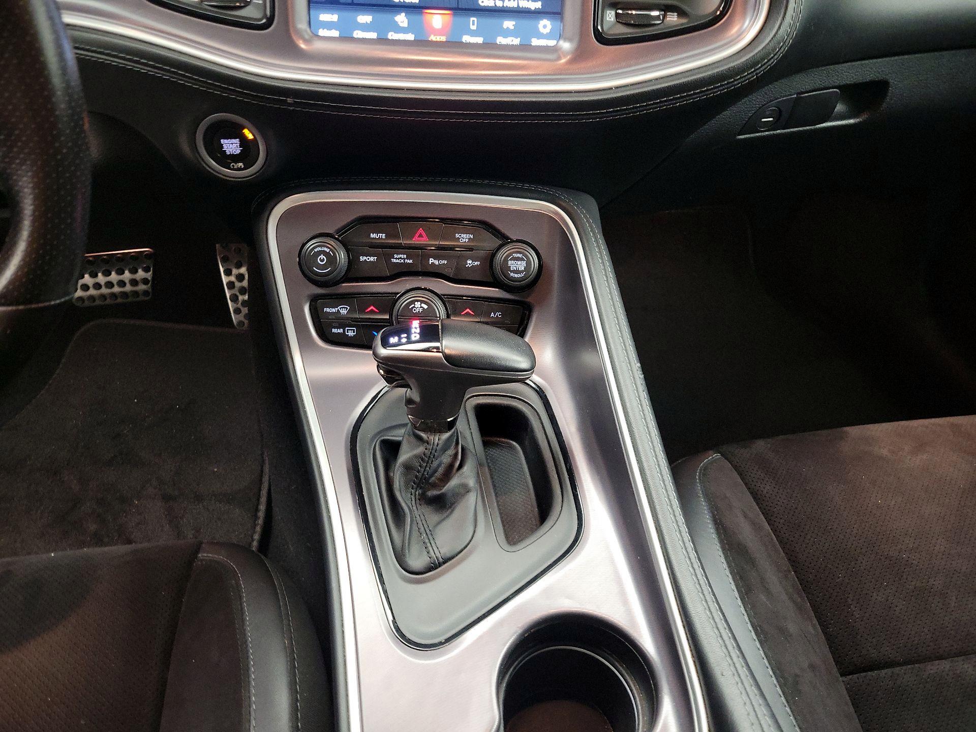 Thumbnail: 2020 Dodge Challenger - 17