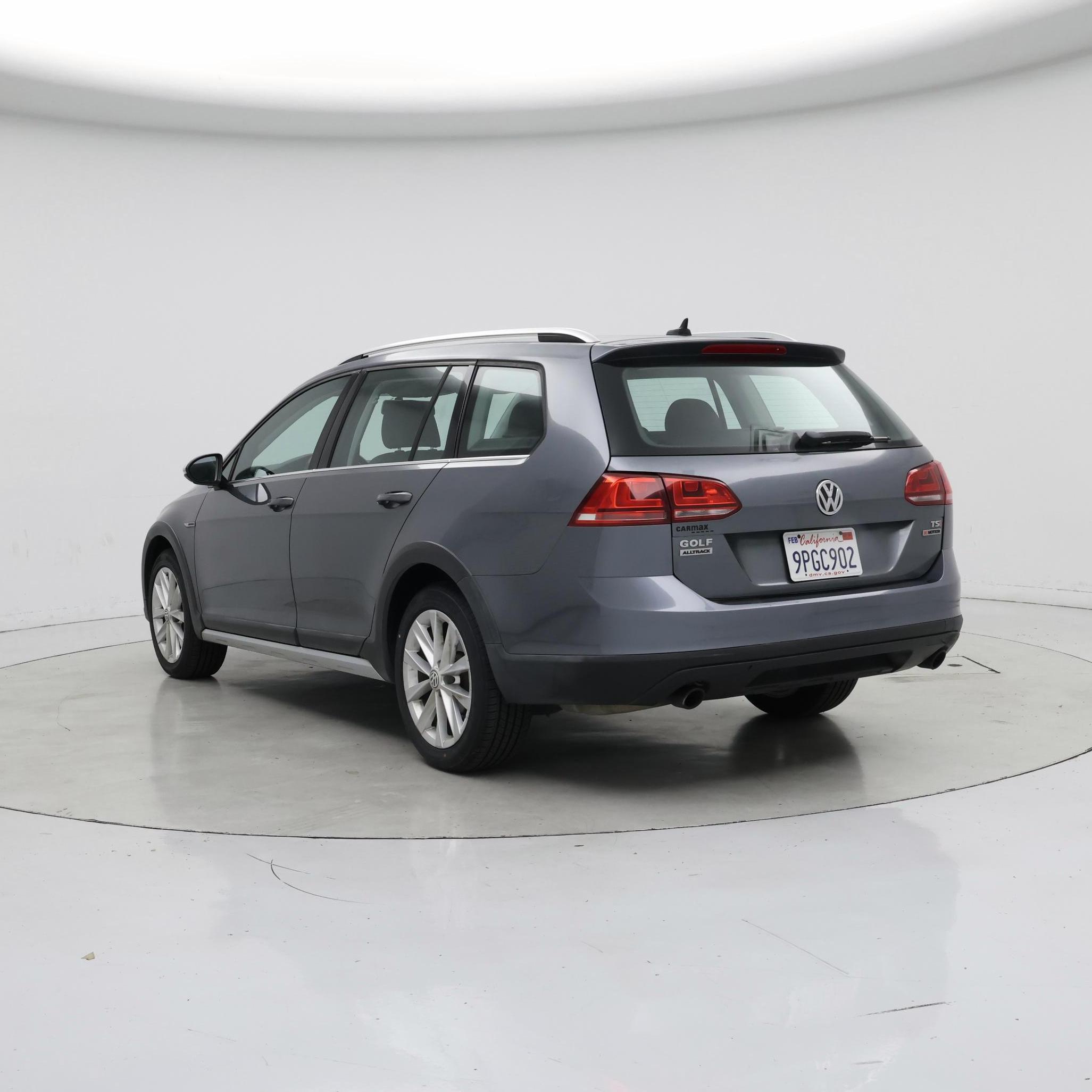 Thumbnail: 2017 Volkswagen Golf - 2