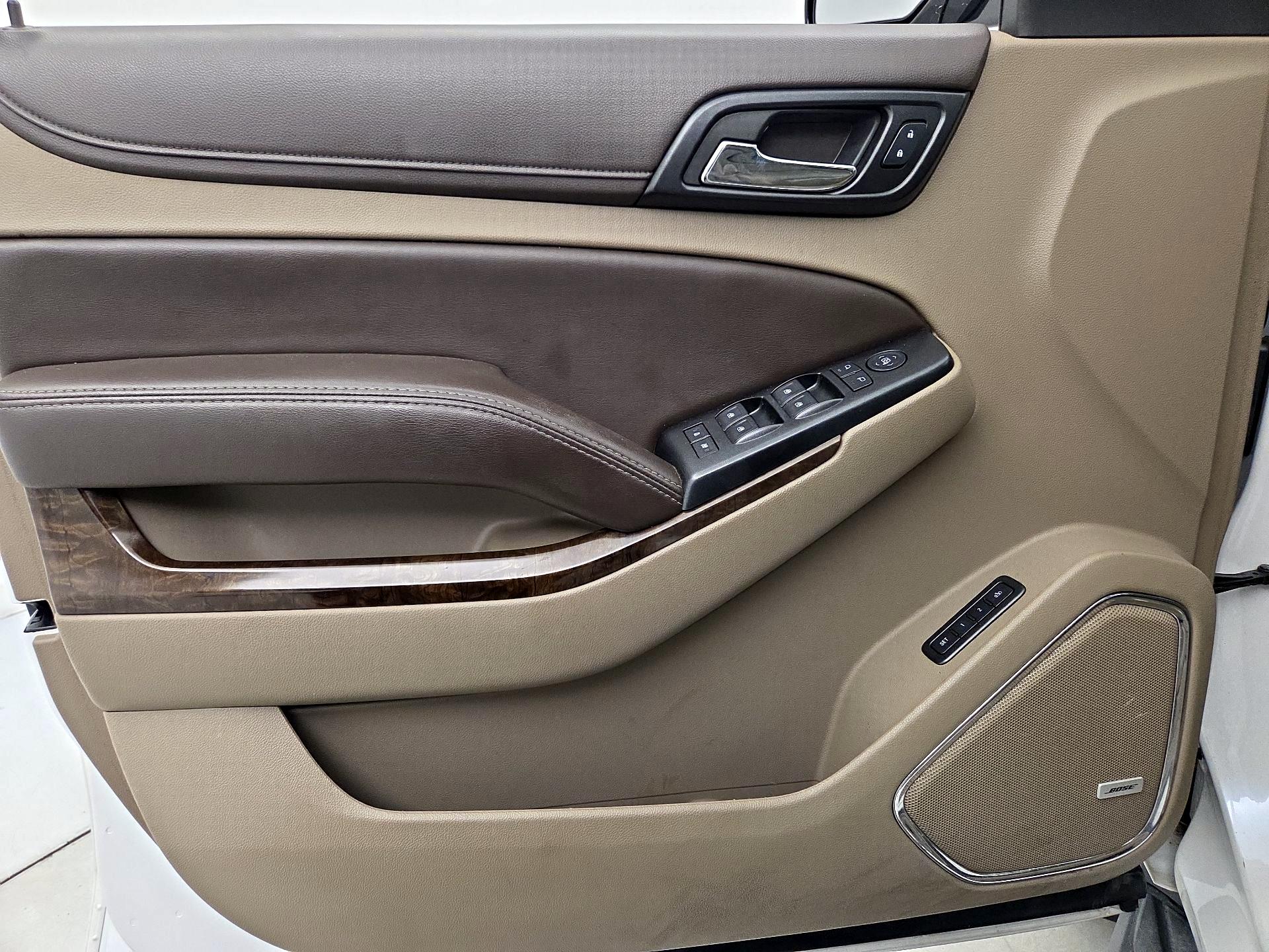 Thumbnail: 2016 Chevrolet Tahoe - 12