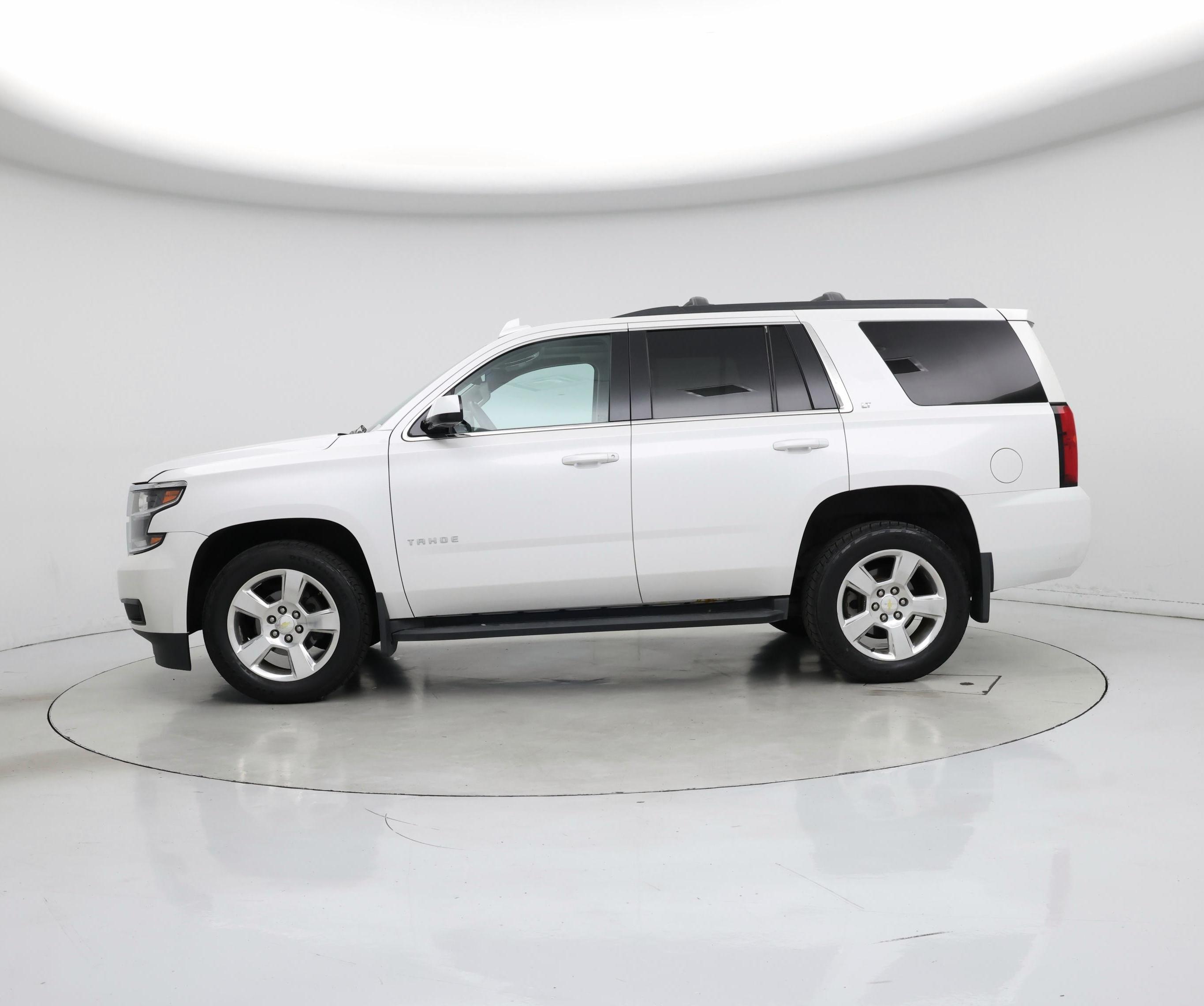 Thumbnail: 2016 Chevrolet Tahoe - 3