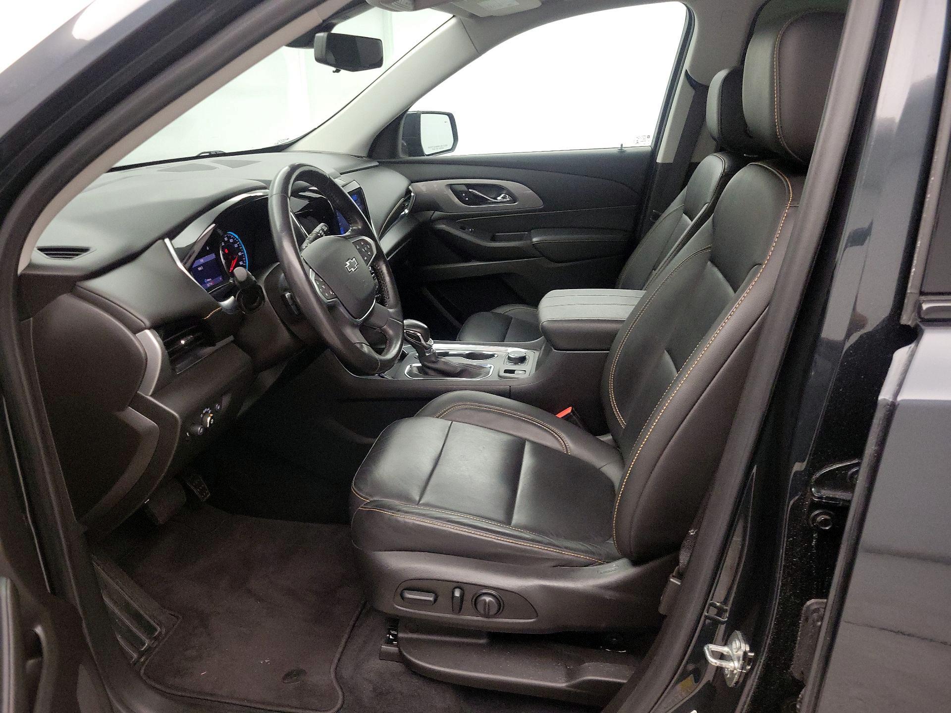 Thumbnail: 2021 Chevrolet Traverse - 11