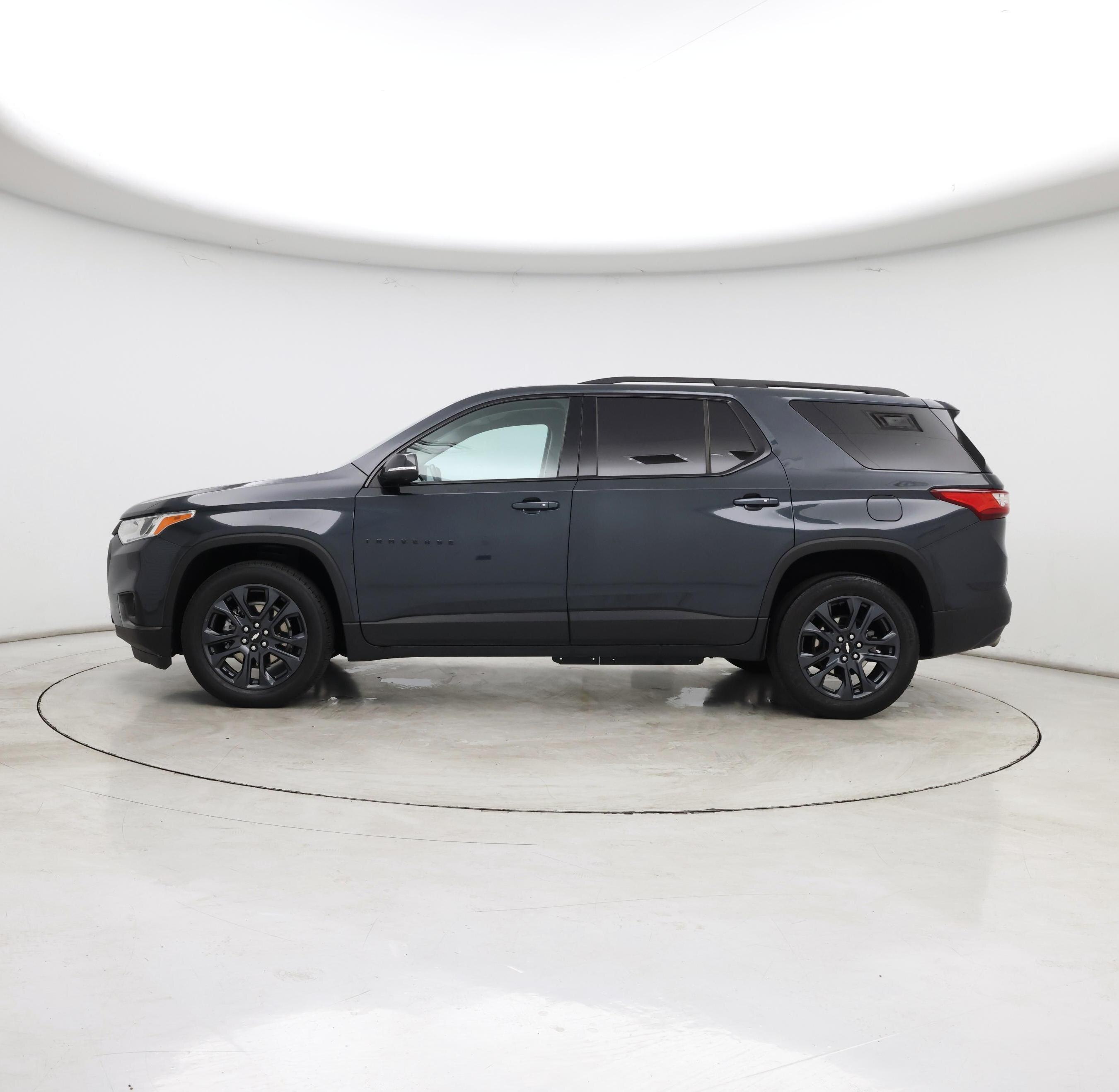 Thumbnail: 2021 Chevrolet Traverse - 3