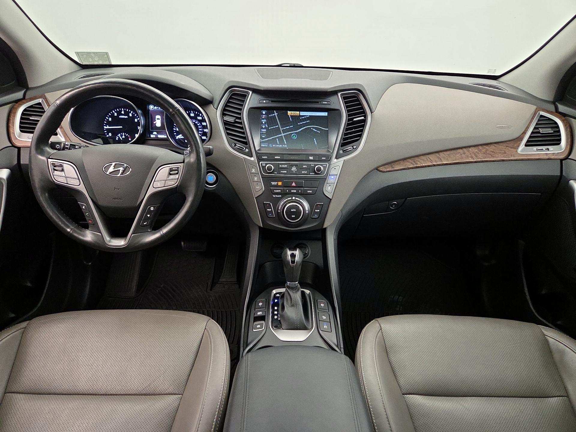 Thumbnail: 2017 Hyundai Santa Fe - 9