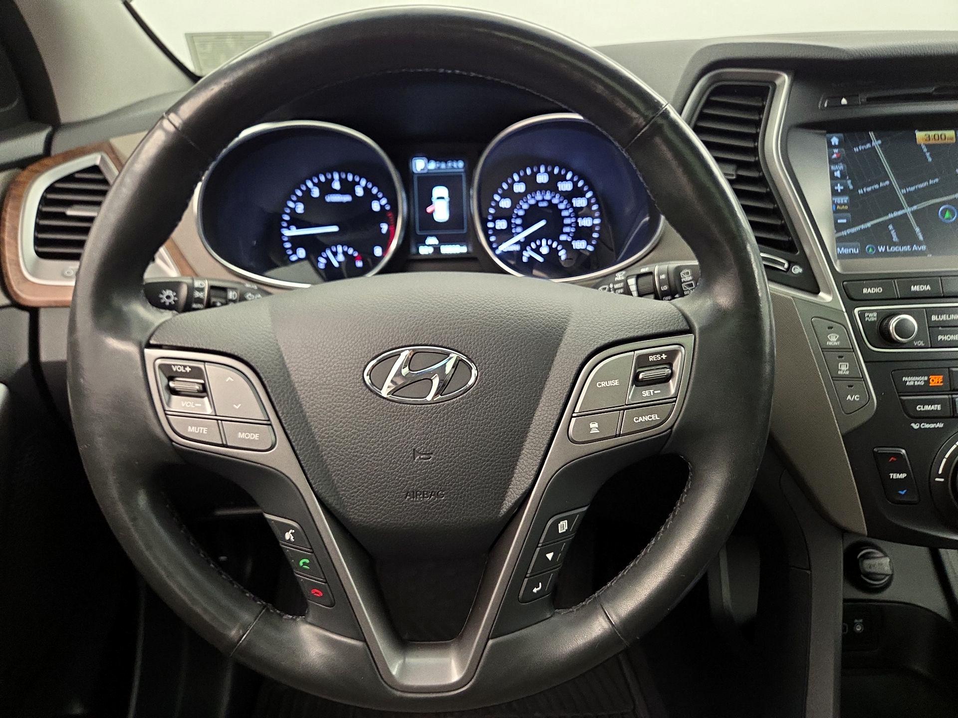 Thumbnail: 2017 Hyundai Santa Fe - 10