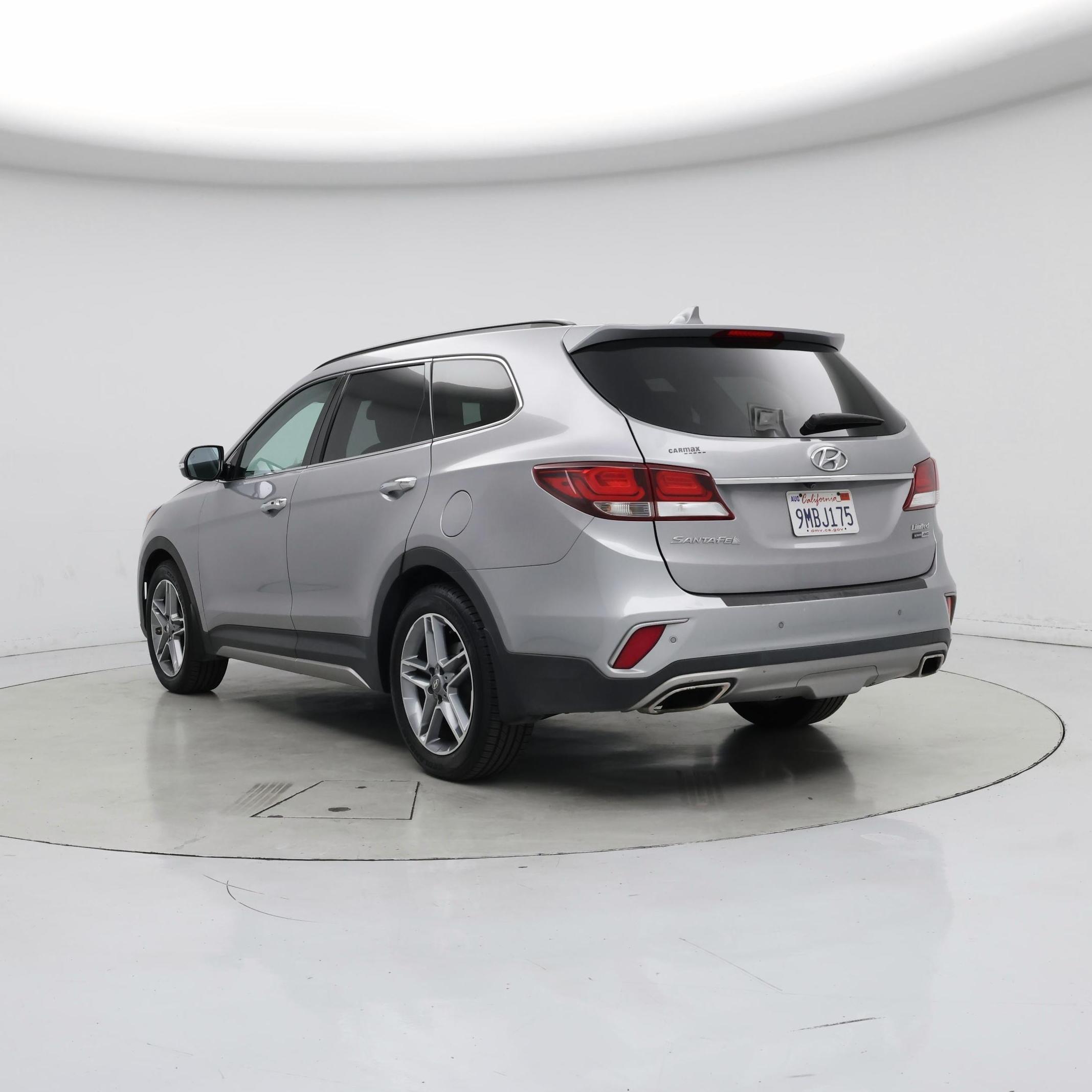 Thumbnail: 2017 Hyundai Santa Fe - 2