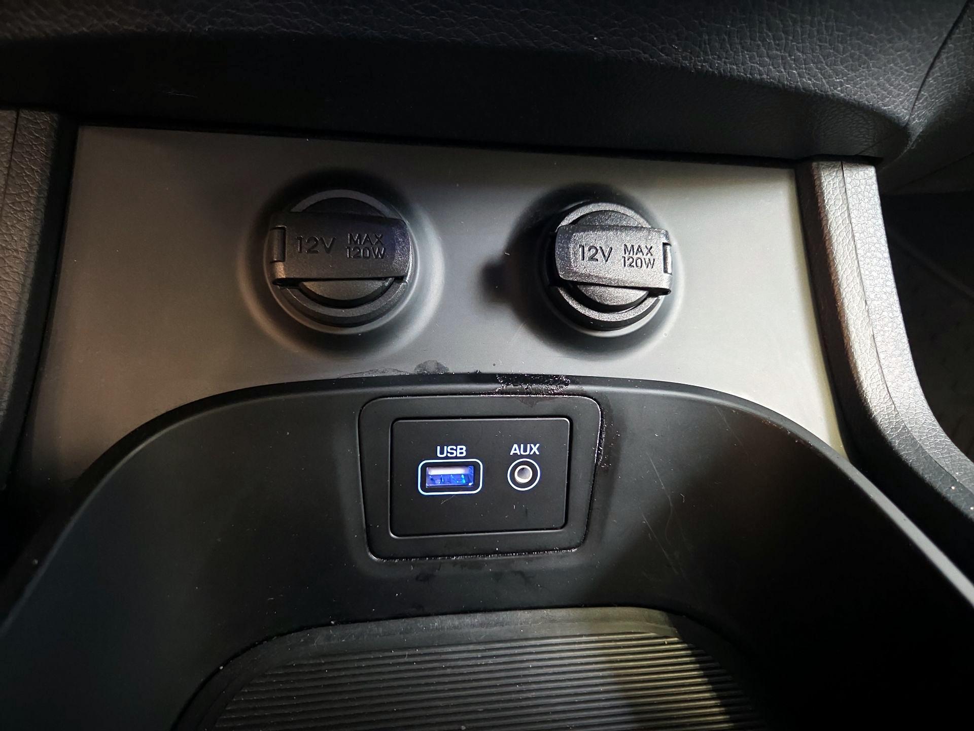 Thumbnail: 2017 Hyundai Santa Fe - 19