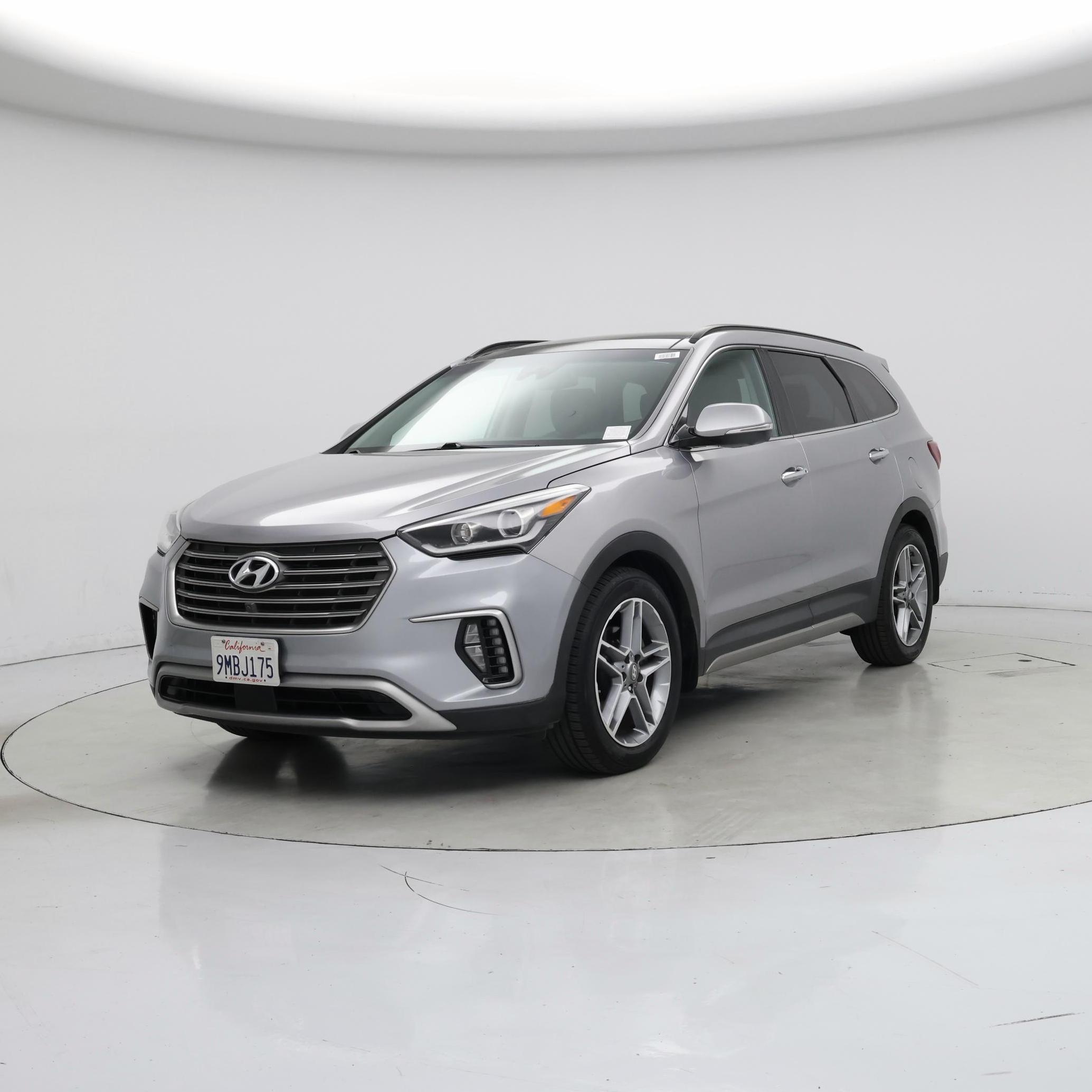 Thumbnail: 2017 Hyundai Santa Fe - 4