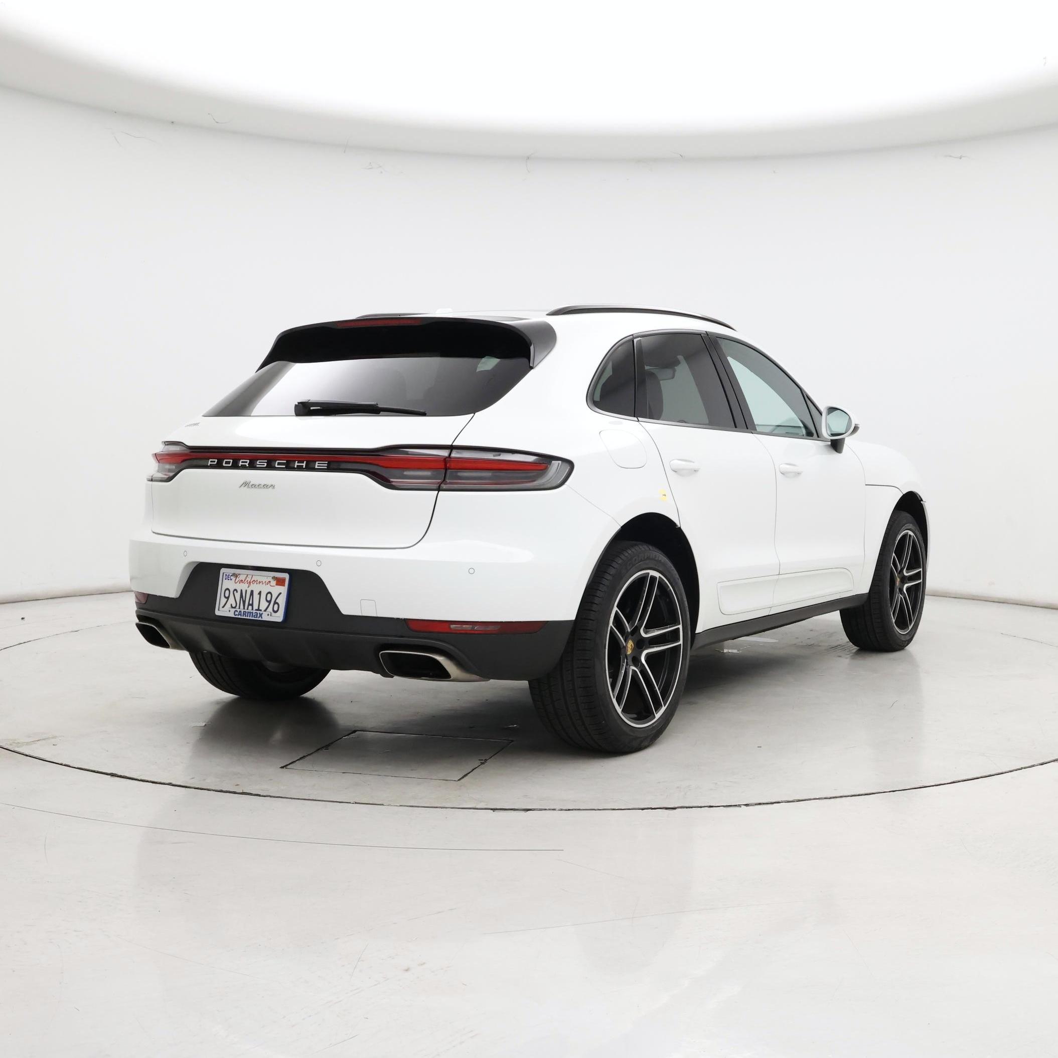 Thumbnail: 2021 Porsche Macan - 8